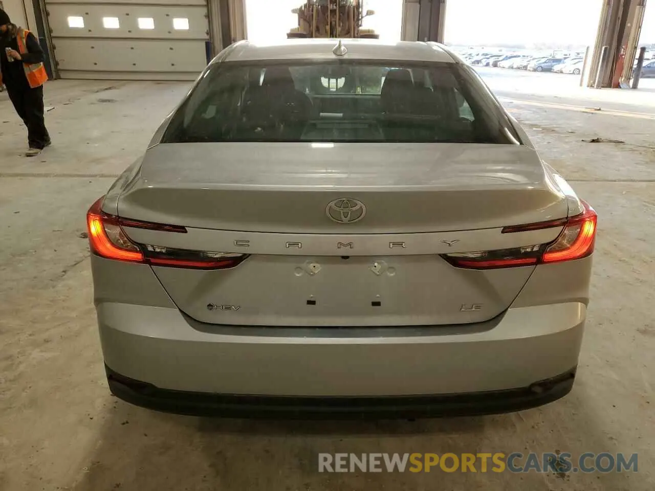 6 fotografías del automóvil dañado 4T1DAACK3SU031459 TOYOTA CAMRY 2025