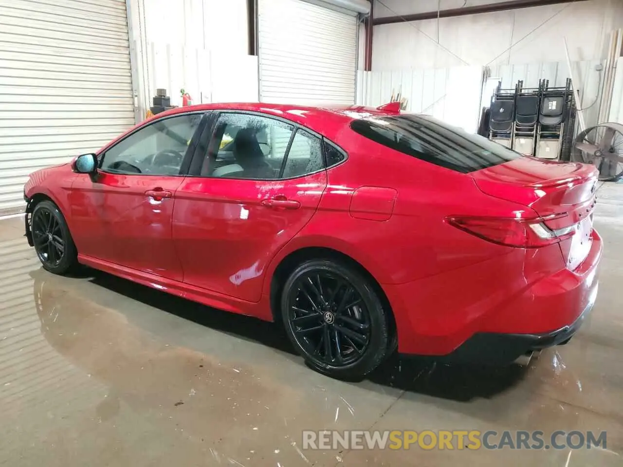 2 fotografías del automóvil dañado 4T1DAACK3SU034569 TOYOTA CAMRY 2025