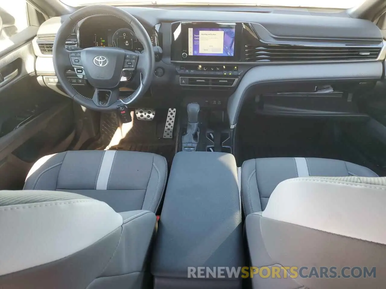 8 fotografías del automóvil dañado 4T1DAACK3SU046639 TOYOTA CAMRY 2025