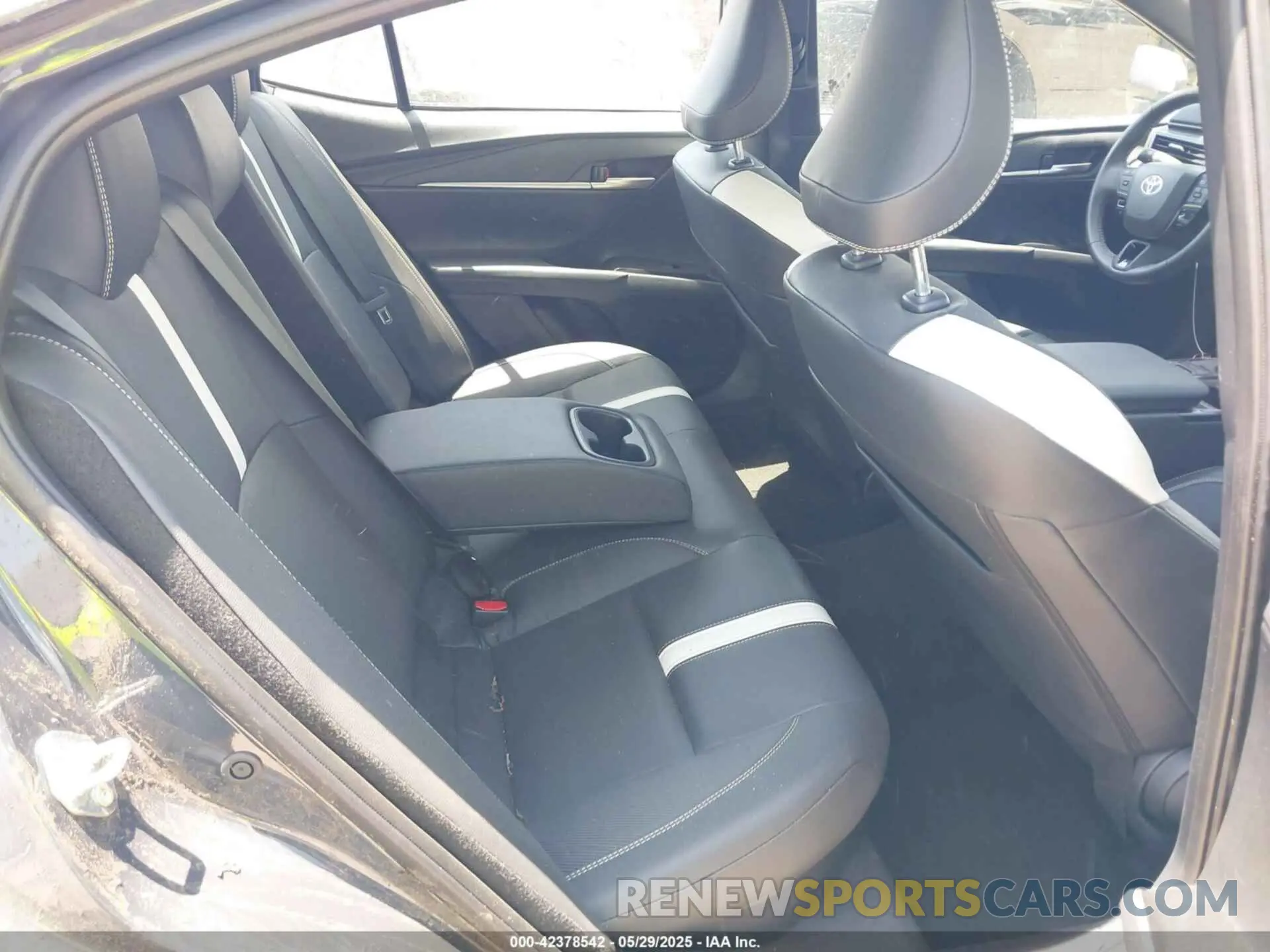 8 fotografías del automóvil dañado 4T1DAACK3SU060721 TOYOTA CAMRY 2025