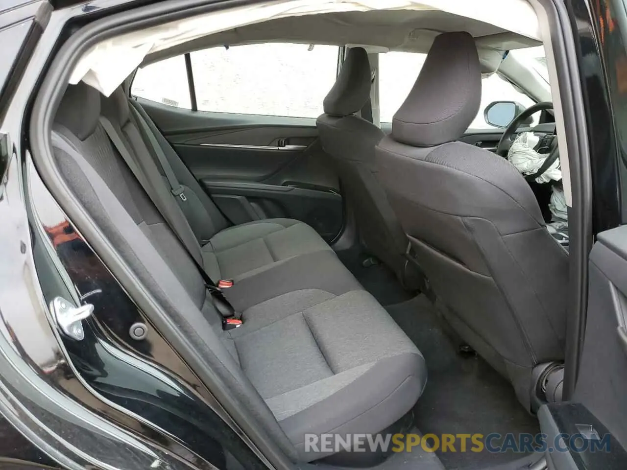 10 fotografías del automóvil dañado 4T1DAACK3SU501585 TOYOTA CAMRY 2025