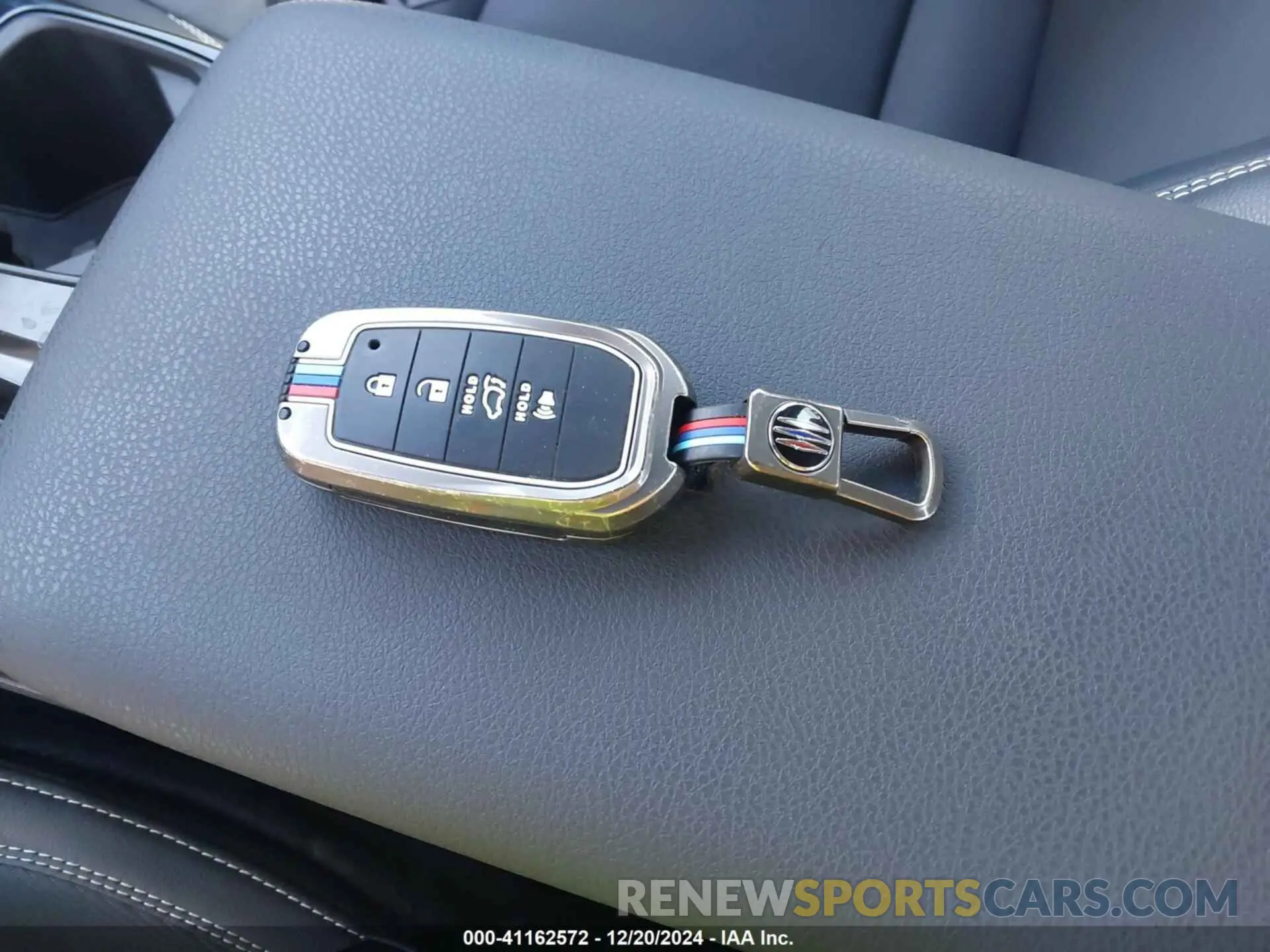 11 fotografías del automóvil dañado 4T1DAACK3SU505023 TOYOTA CAMRY 2025