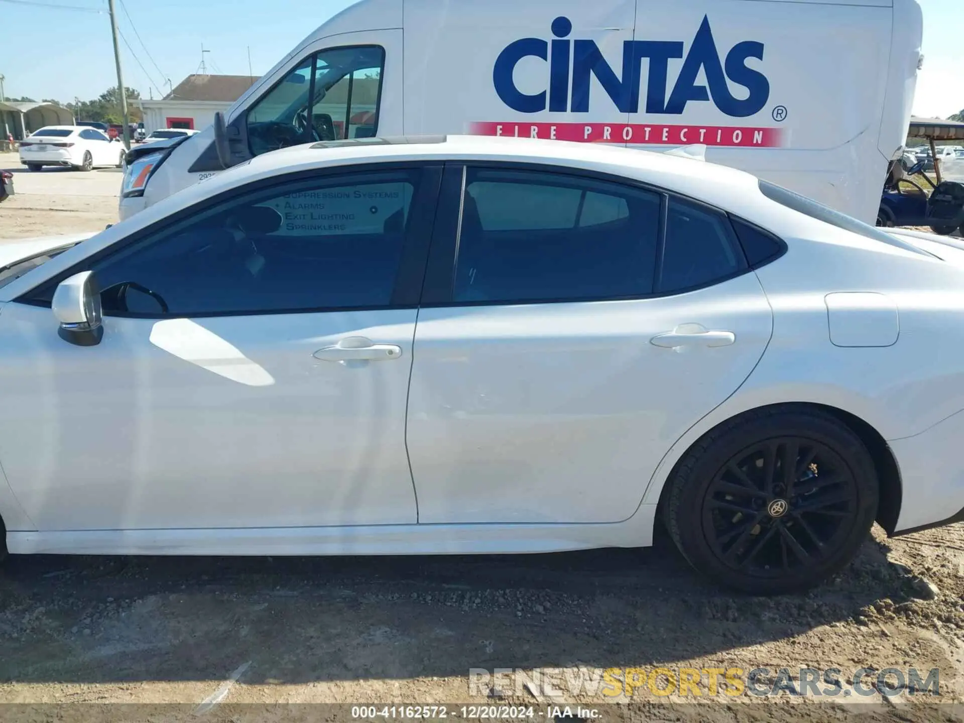 14 fotografías del automóvil dañado 4T1DAACK3SU505023 TOYOTA CAMRY 2025