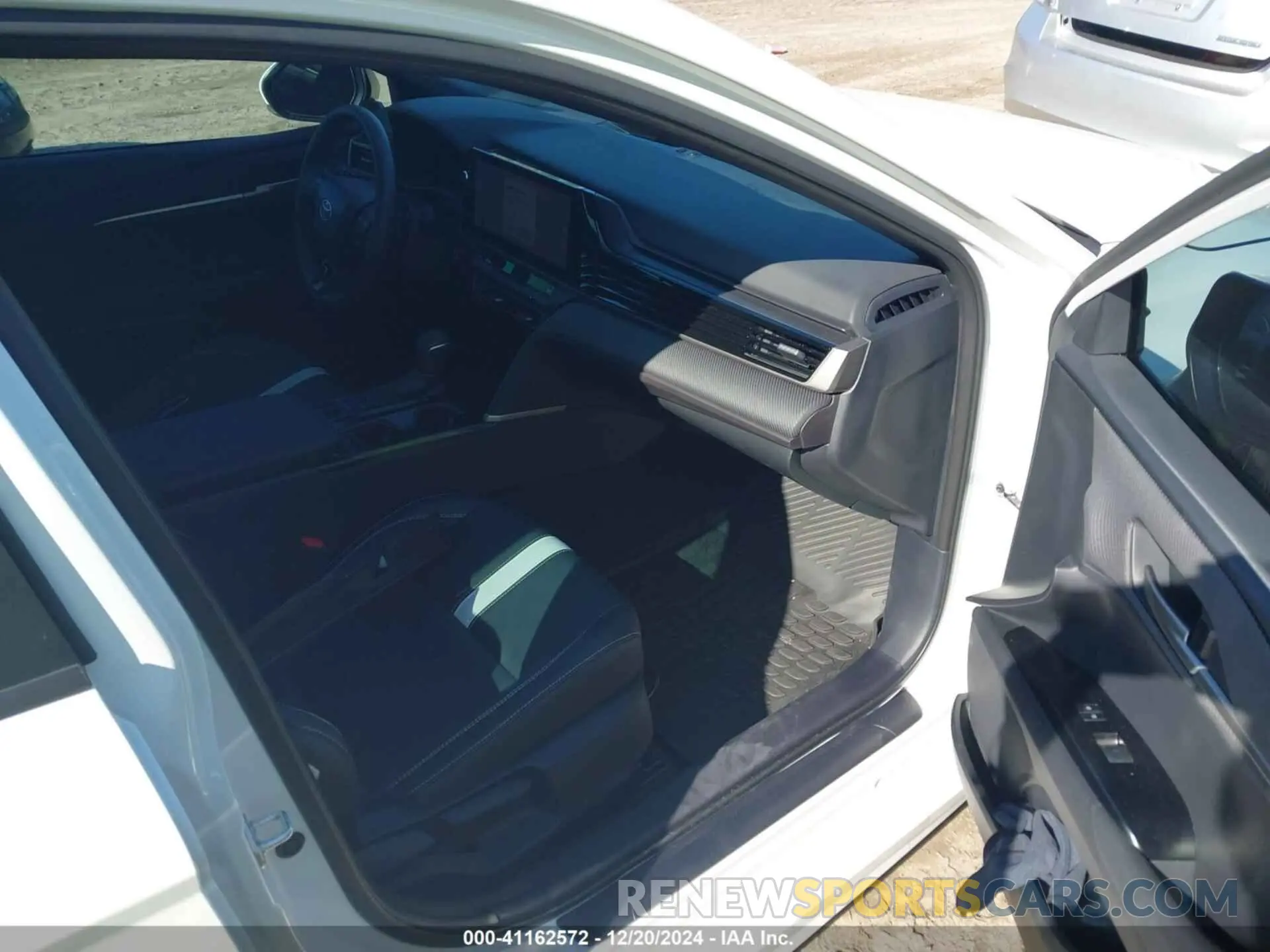 5 fotografías del automóvil dañado 4T1DAACK3SU505023 TOYOTA CAMRY 2025