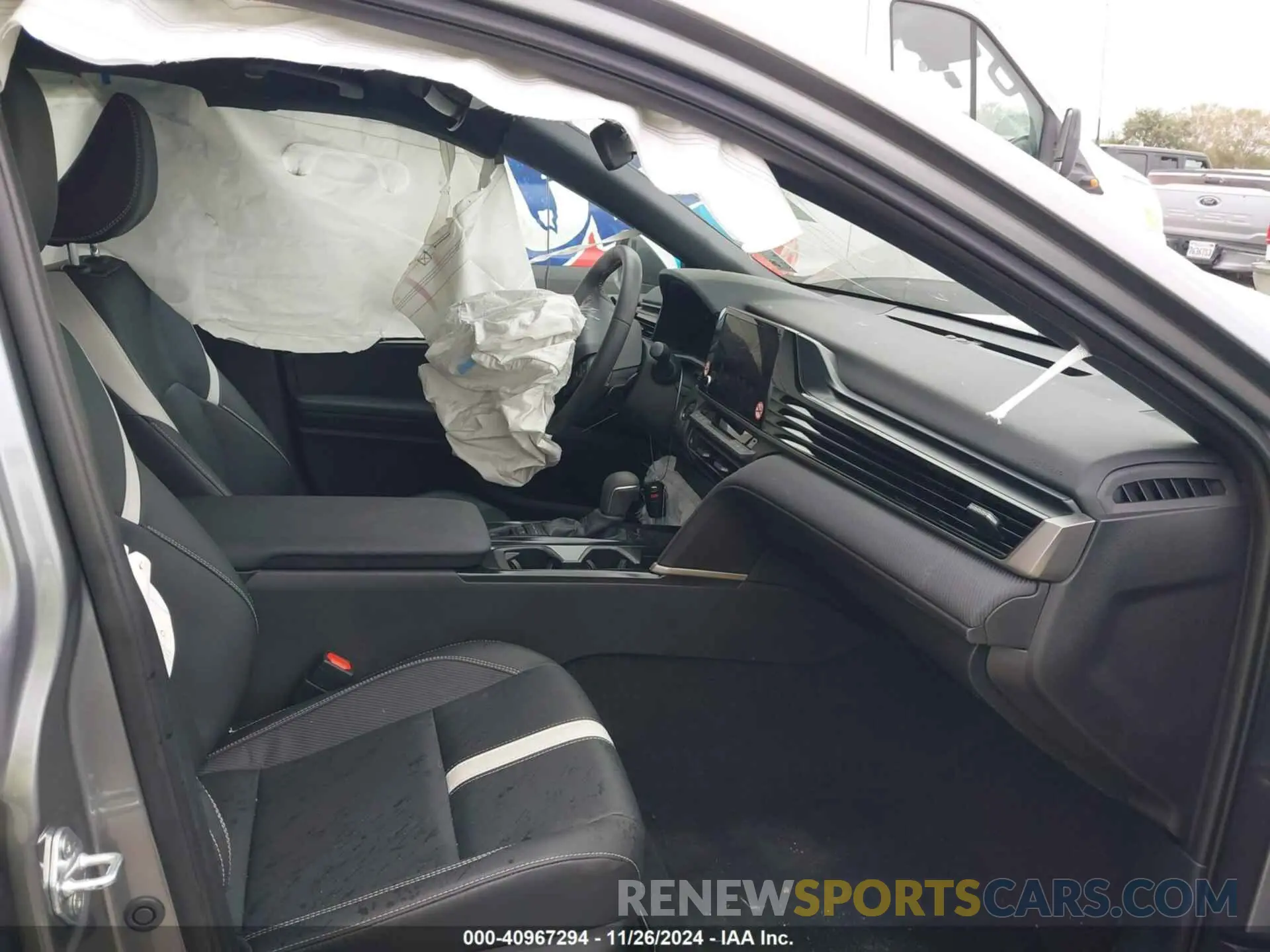 5 fotografías del automóvil dañado 4T1DAACK3SU518046 TOYOTA CAMRY 2025