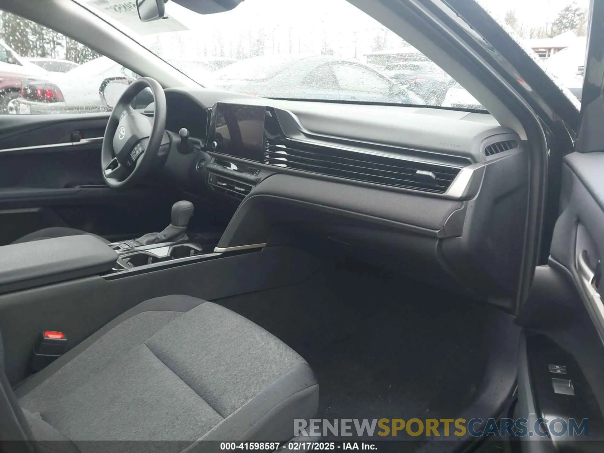 5 fotografías del automóvil dañado 4T1DAACK3SU519469 TOYOTA CAMRY 2025