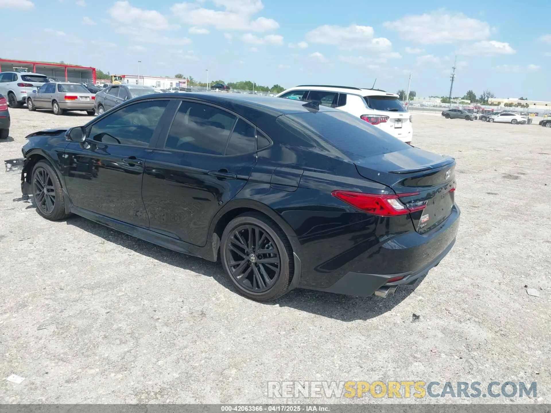 3 fotografías del automóvil dañado 4T1DAACK3SU521125 TOYOTA CAMRY 2025