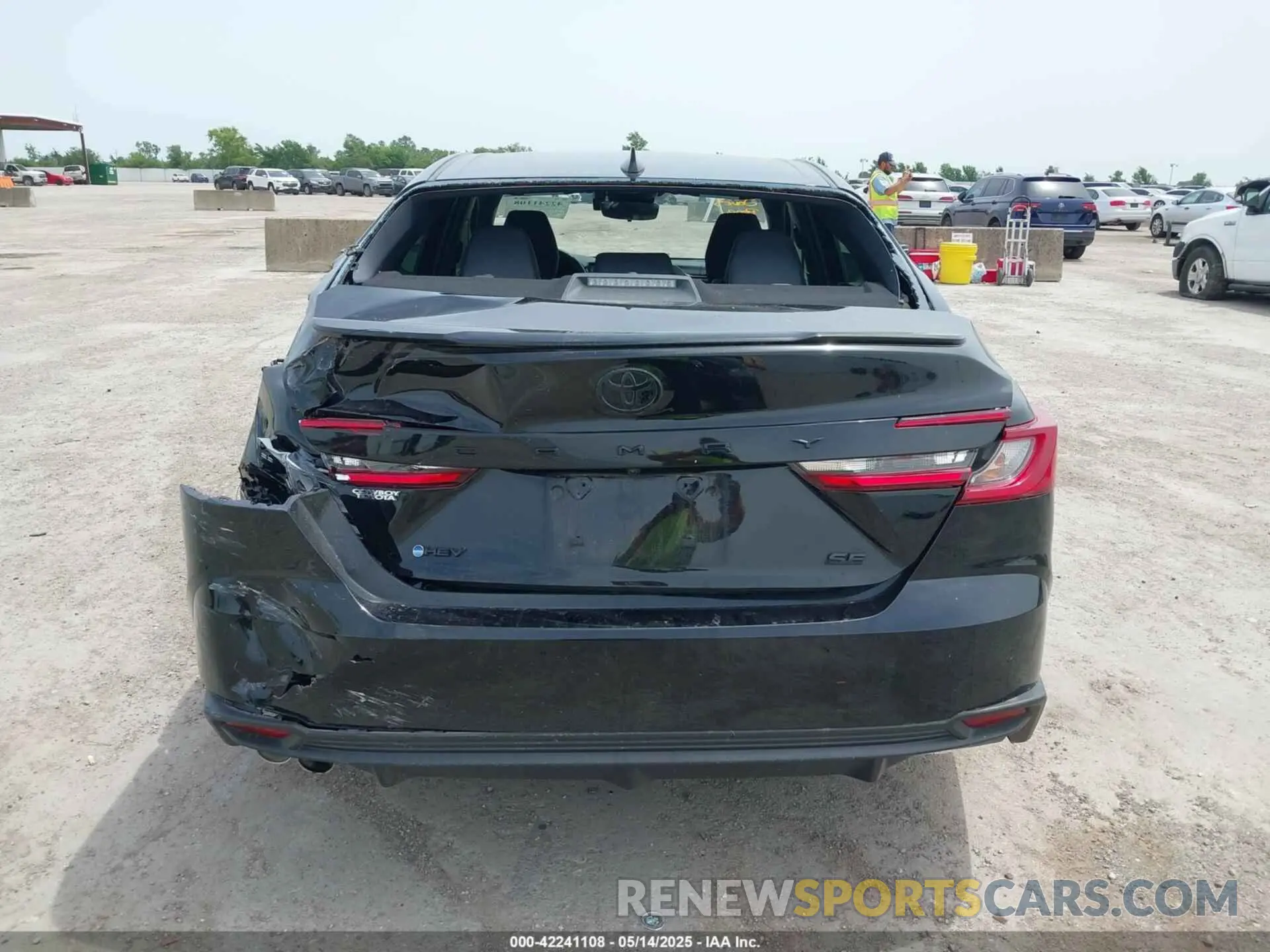 15 fotografías del automóvil dañado 4T1DAACK3SU537969 TOYOTA CAMRY 2025