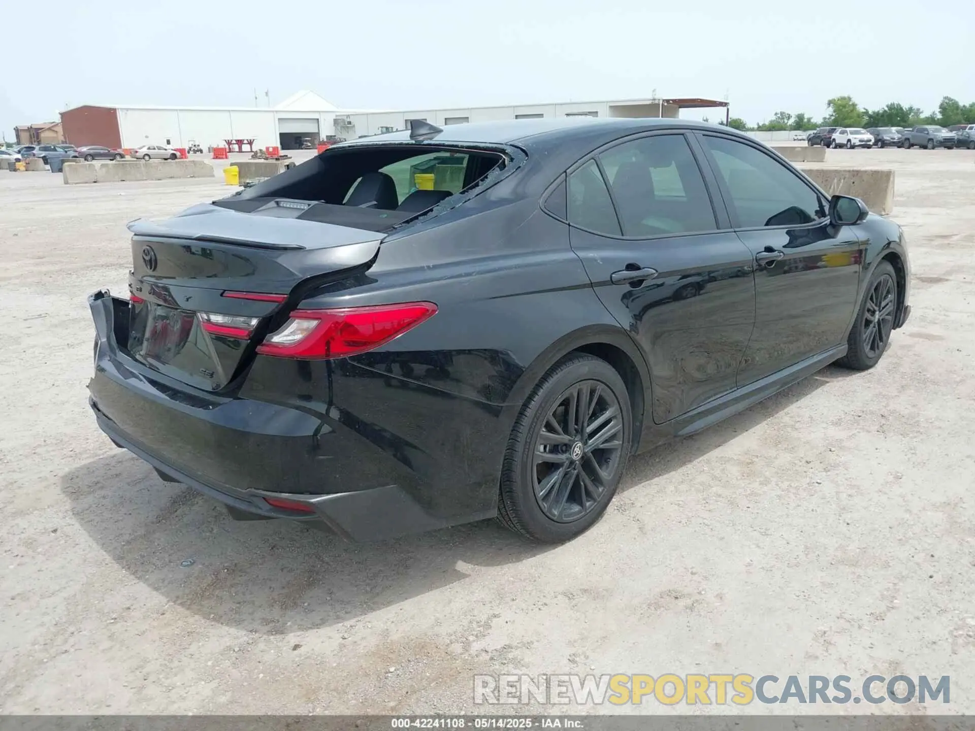4 fotografías del automóvil dañado 4T1DAACK3SU537969 TOYOTA CAMRY 2025