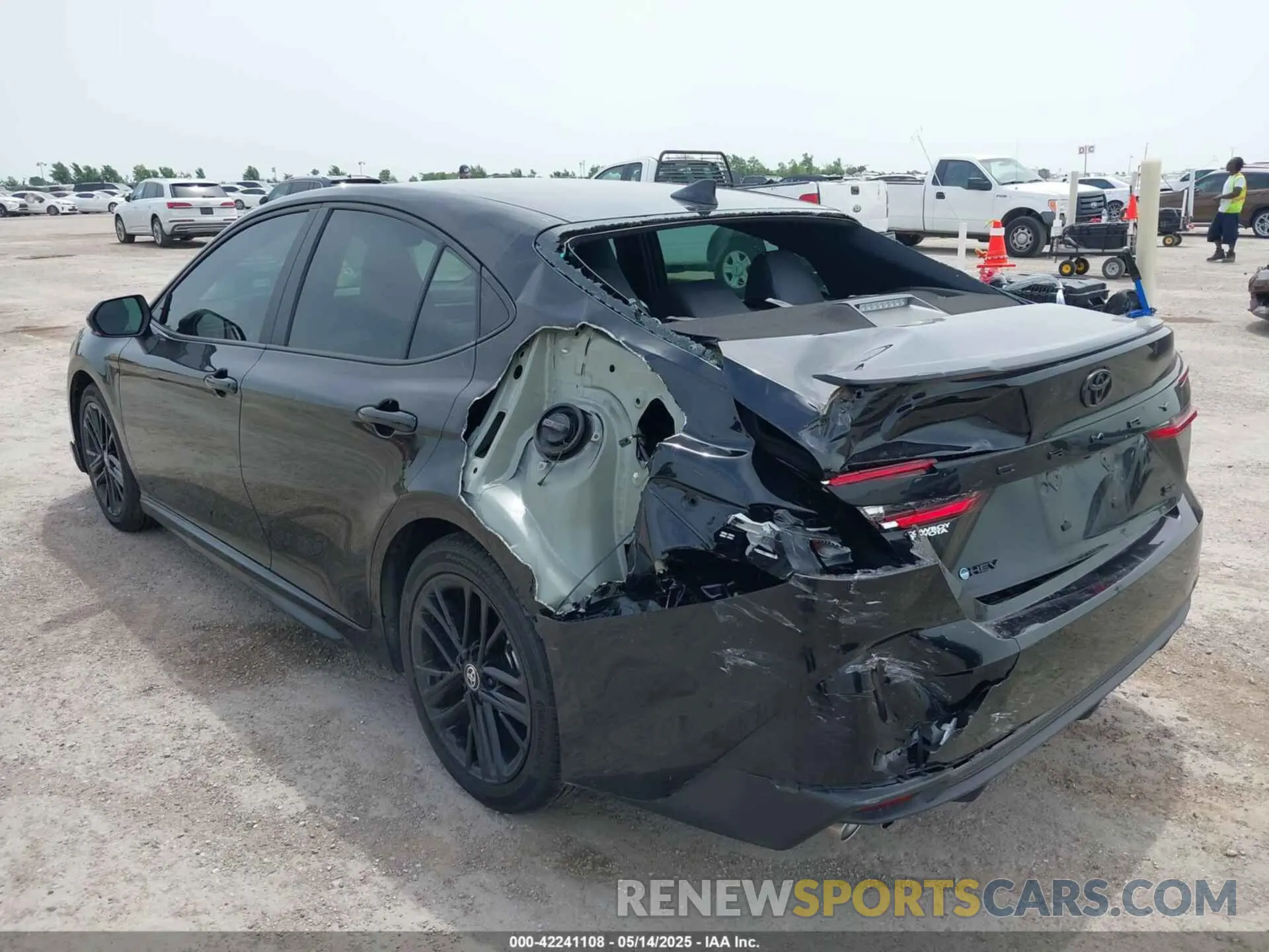 6 fotografías del automóvil dañado 4T1DAACK3SU537969 TOYOTA CAMRY 2025