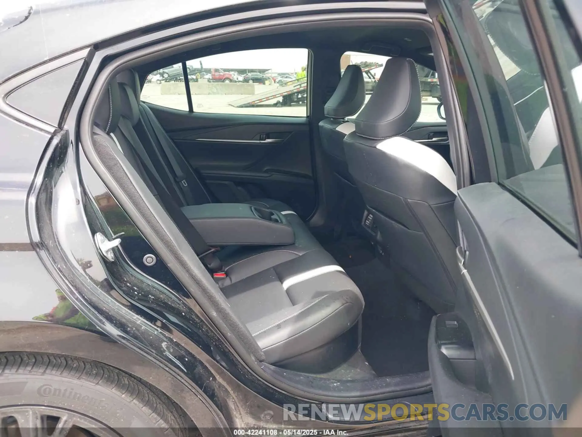 8 fotografías del automóvil dañado 4T1DAACK3SU537969 TOYOTA CAMRY 2025
