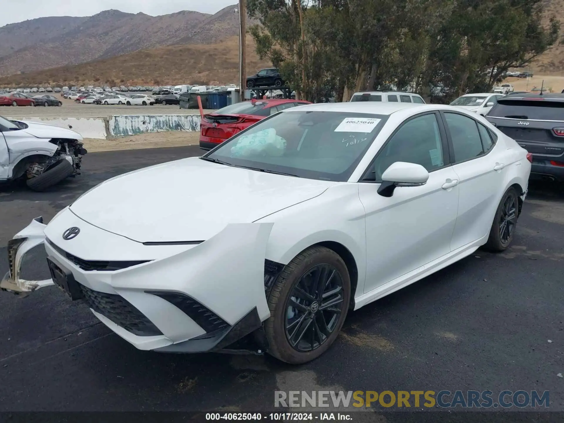 2 fotografías del automóvil dañado 4T1DAACK3SU540158 TOYOTA CAMRY 2025