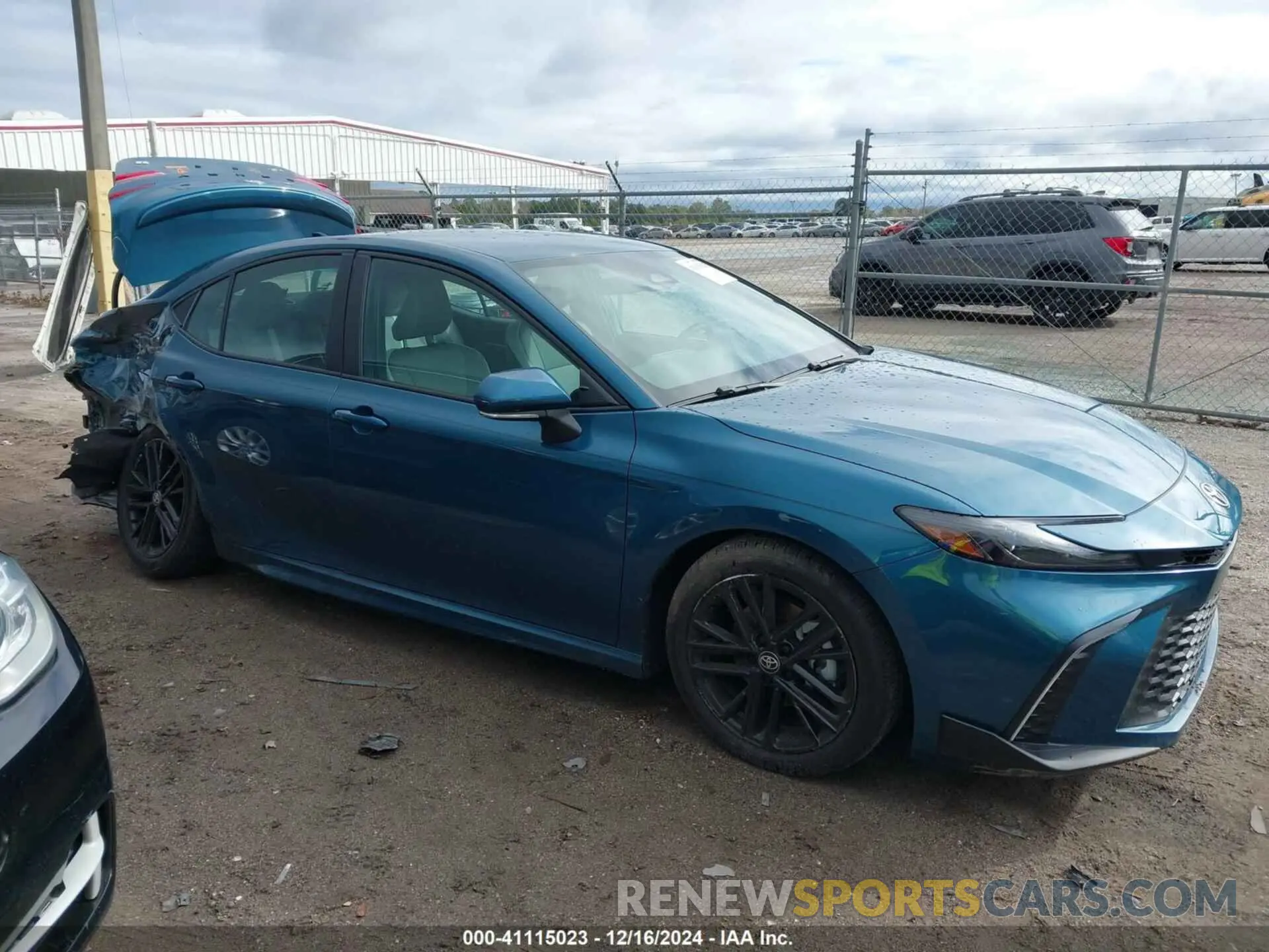 14 fotografías del automóvil dañado 4T1DAACK3SU545599 TOYOTA CAMRY 2025
