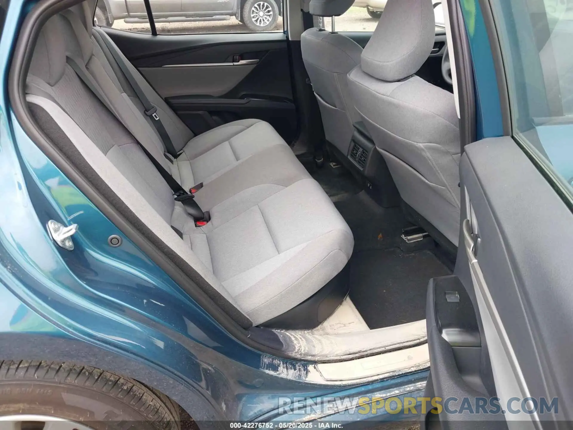 8 fotografías del automóvil dañado 4T1DAACK3SU577727 TOYOTA CAMRY 2025
