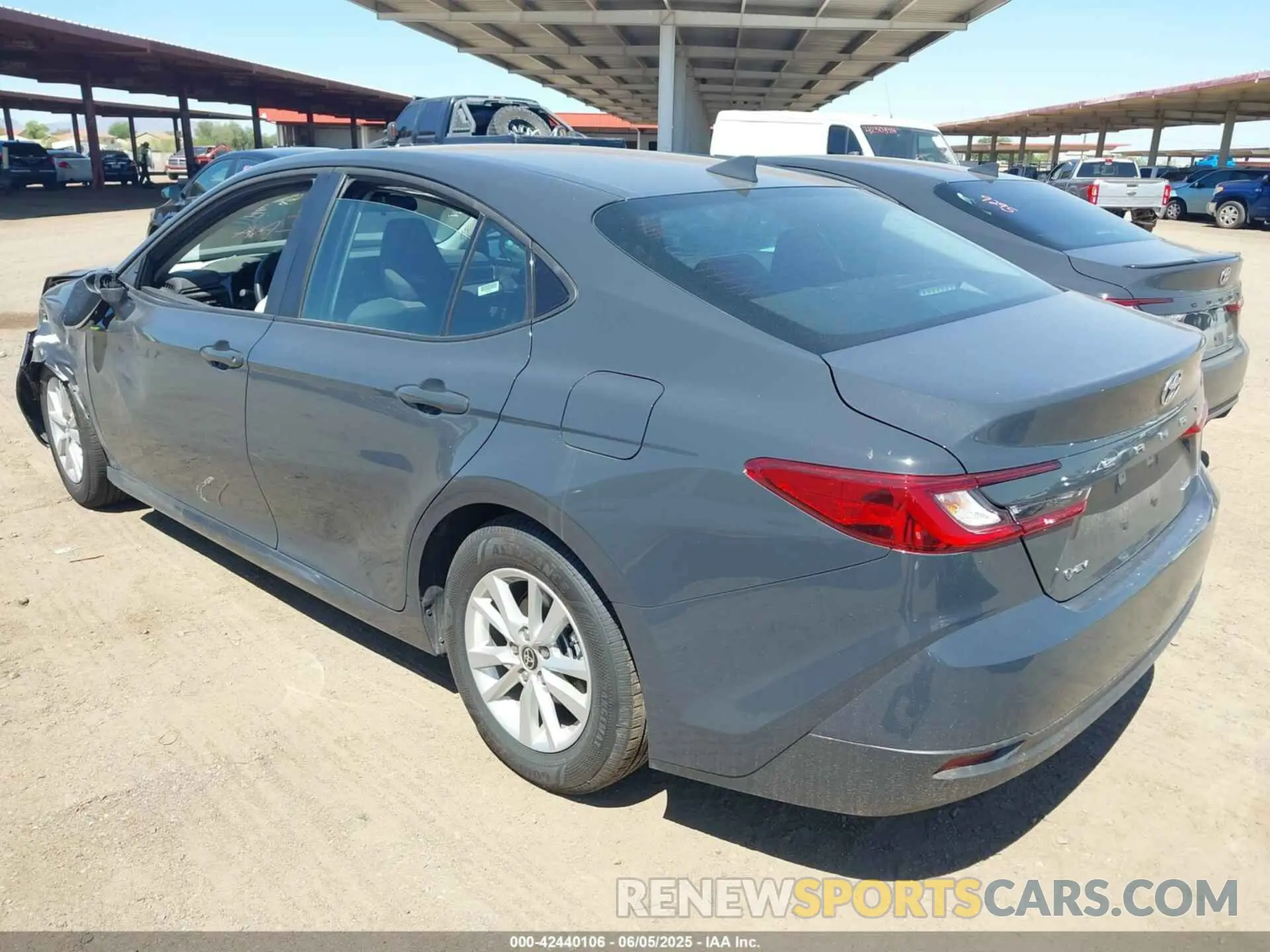 3 fotografías del automóvil dañado 4T1DAACK3SU579056 TOYOTA CAMRY 2025