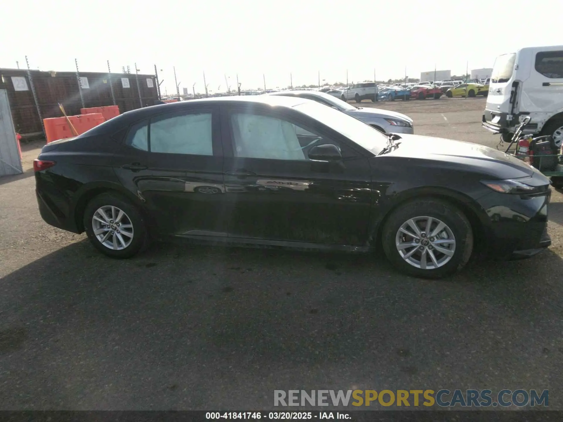 13 fotografías del automóvil dañado 4T1DAACK3SU579154 TOYOTA CAMRY 2025
