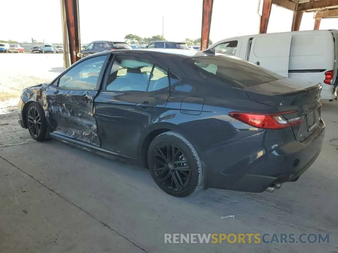 2 fotografías del automóvil dañado 4T1DAACK3SU595547 TOYOTA CAMRY 2025
