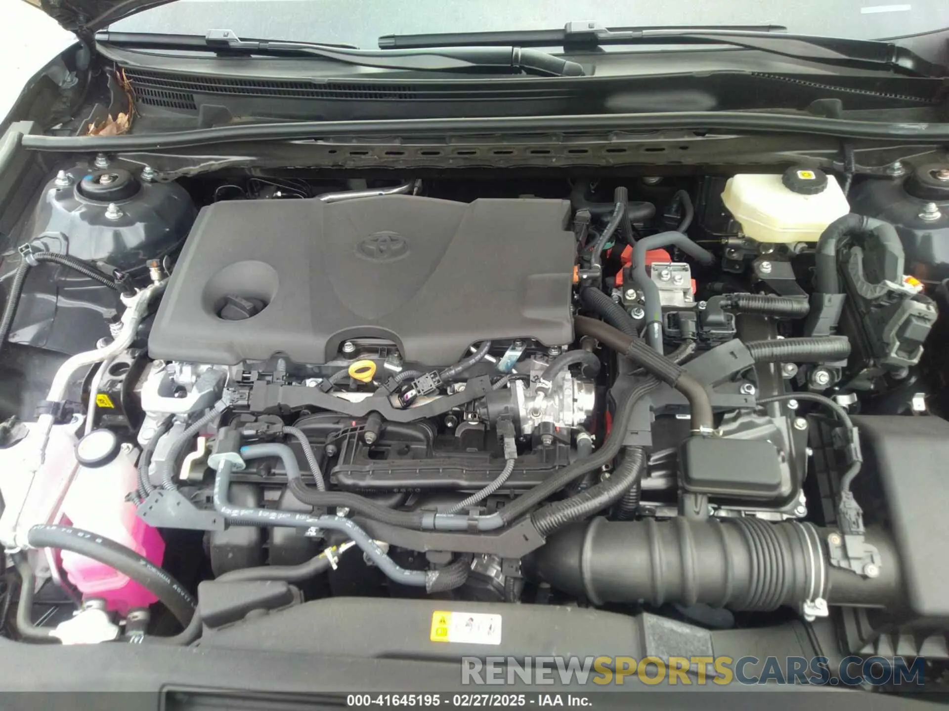 10 fotografías del automóvil dañado 4T1DAACK4SU009843 TOYOTA CAMRY 2025