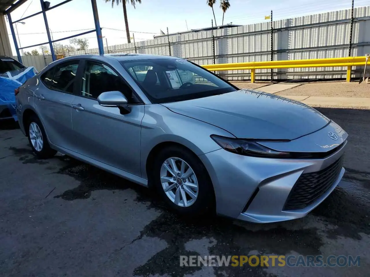 4 fotografías del automóvil dañado 4T1DAACK4SU028053 TOYOTA CAMRY 2025