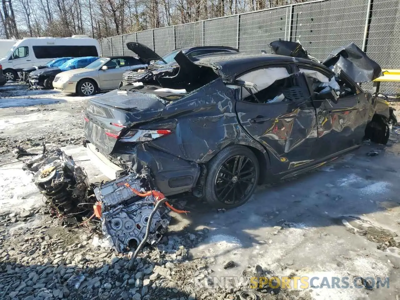 3 fotografías del automóvil dañado 4T1DAACK4SU046049 TOYOTA CAMRY 2025