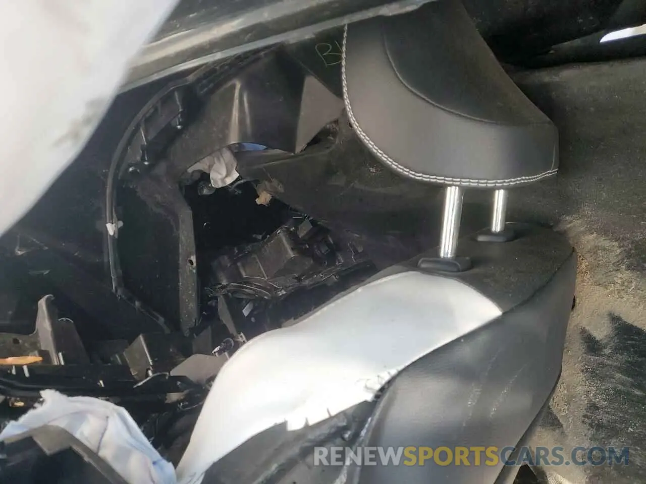8 fotografías del automóvil dañado 4T1DAACK4SU046049 TOYOTA CAMRY 2025