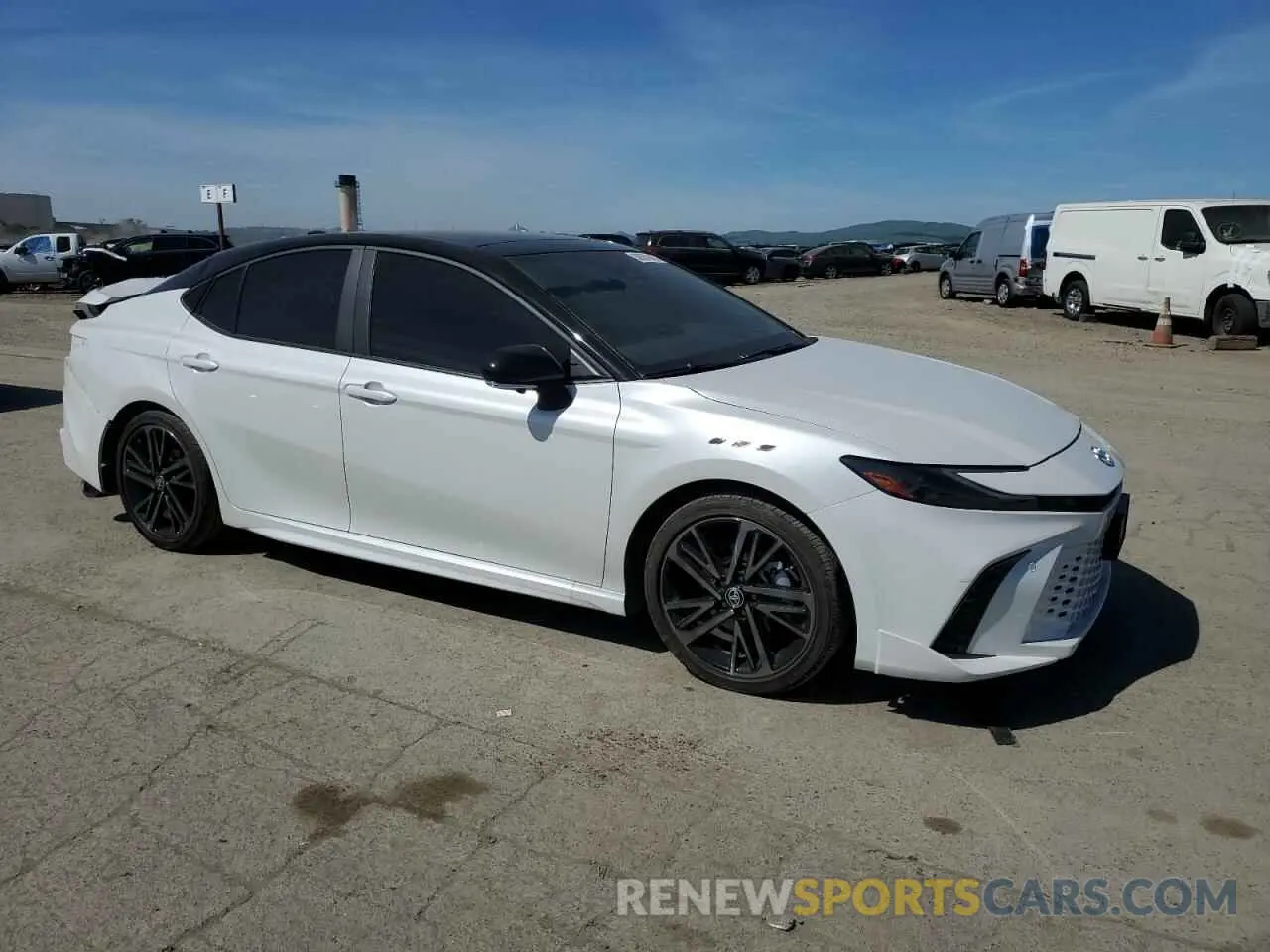 4 fotografías del automóvil dañado 4T1DAACK4SU049257 TOYOTA CAMRY 2025