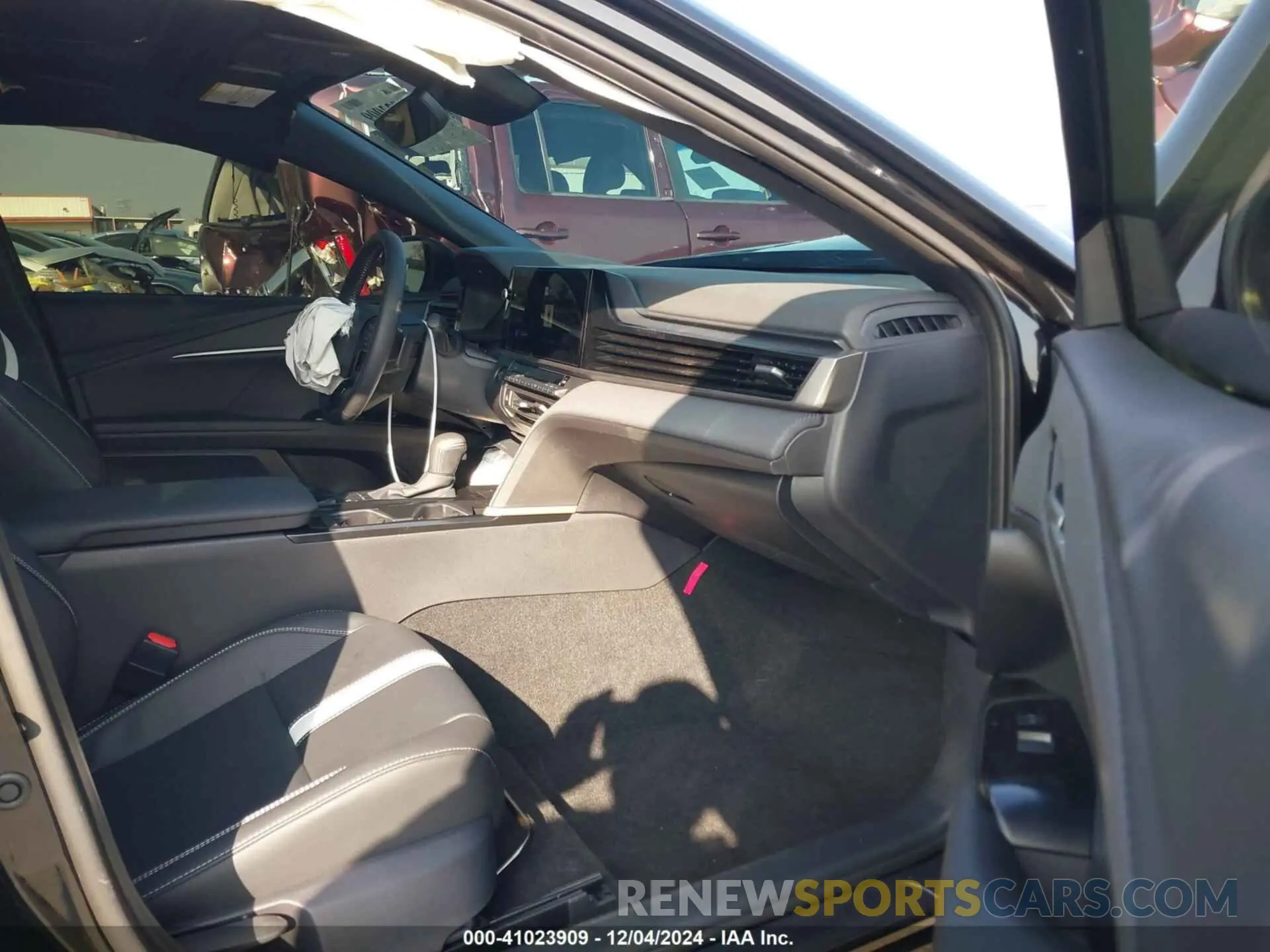 5 fotografías del automóvil dañado 4T1DAACK4SU061232 TOYOTA CAMRY 2025