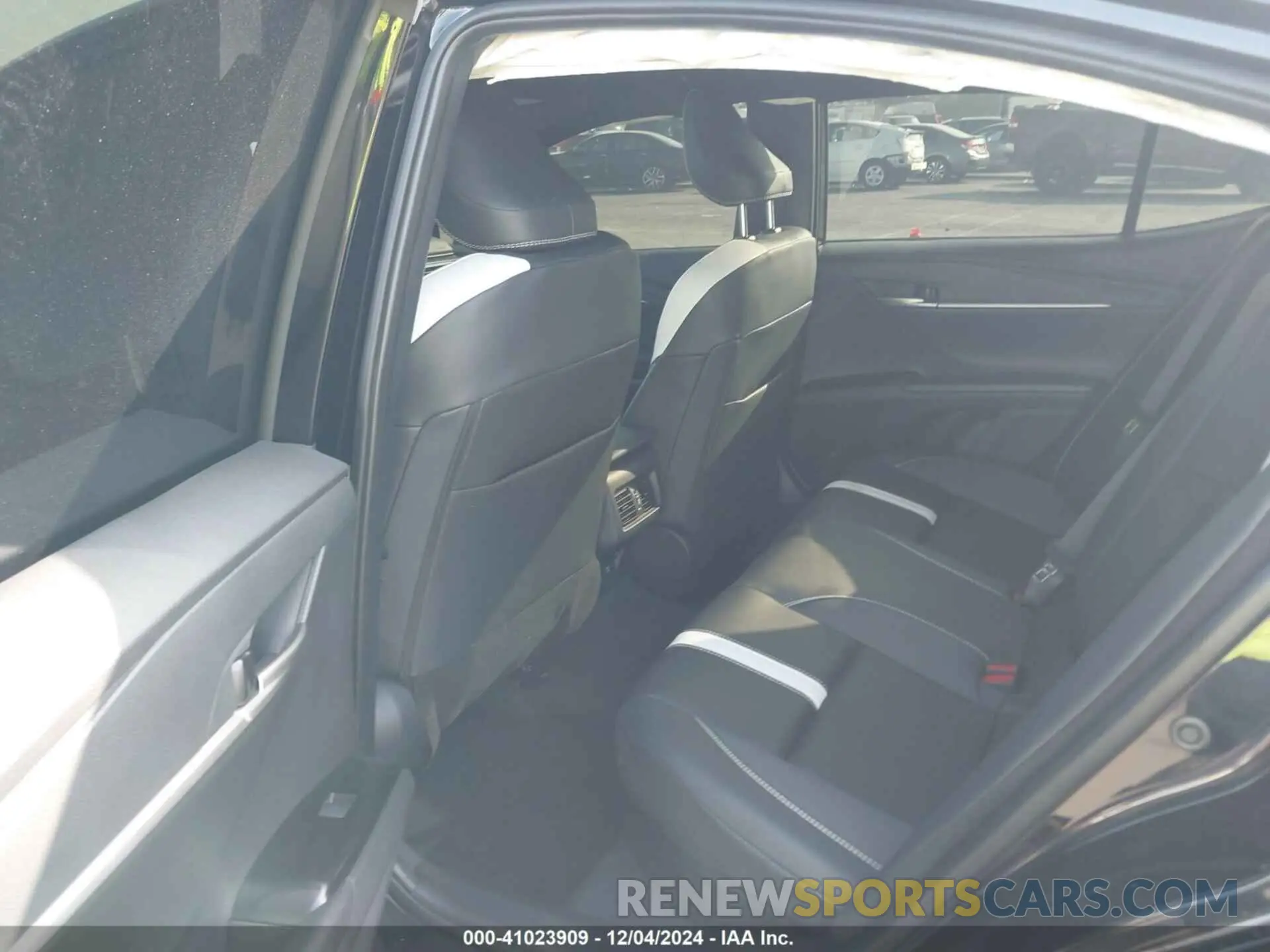 8 fotografías del automóvil dañado 4T1DAACK4SU061232 TOYOTA CAMRY 2025