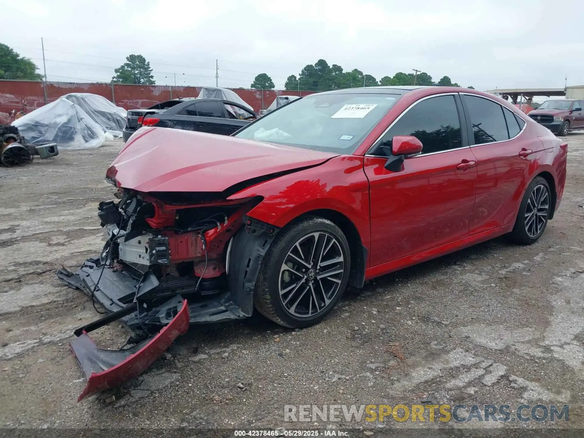 2 fotografías del automóvil dañado 4T1DAACK4SU080640 TOYOTA CAMRY 2025