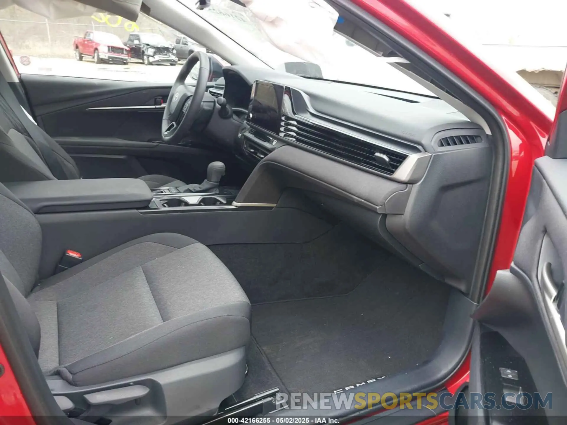 5 fotografías del automóvil dañado 4T1DAACK4SU089077 TOYOTA CAMRY 2025