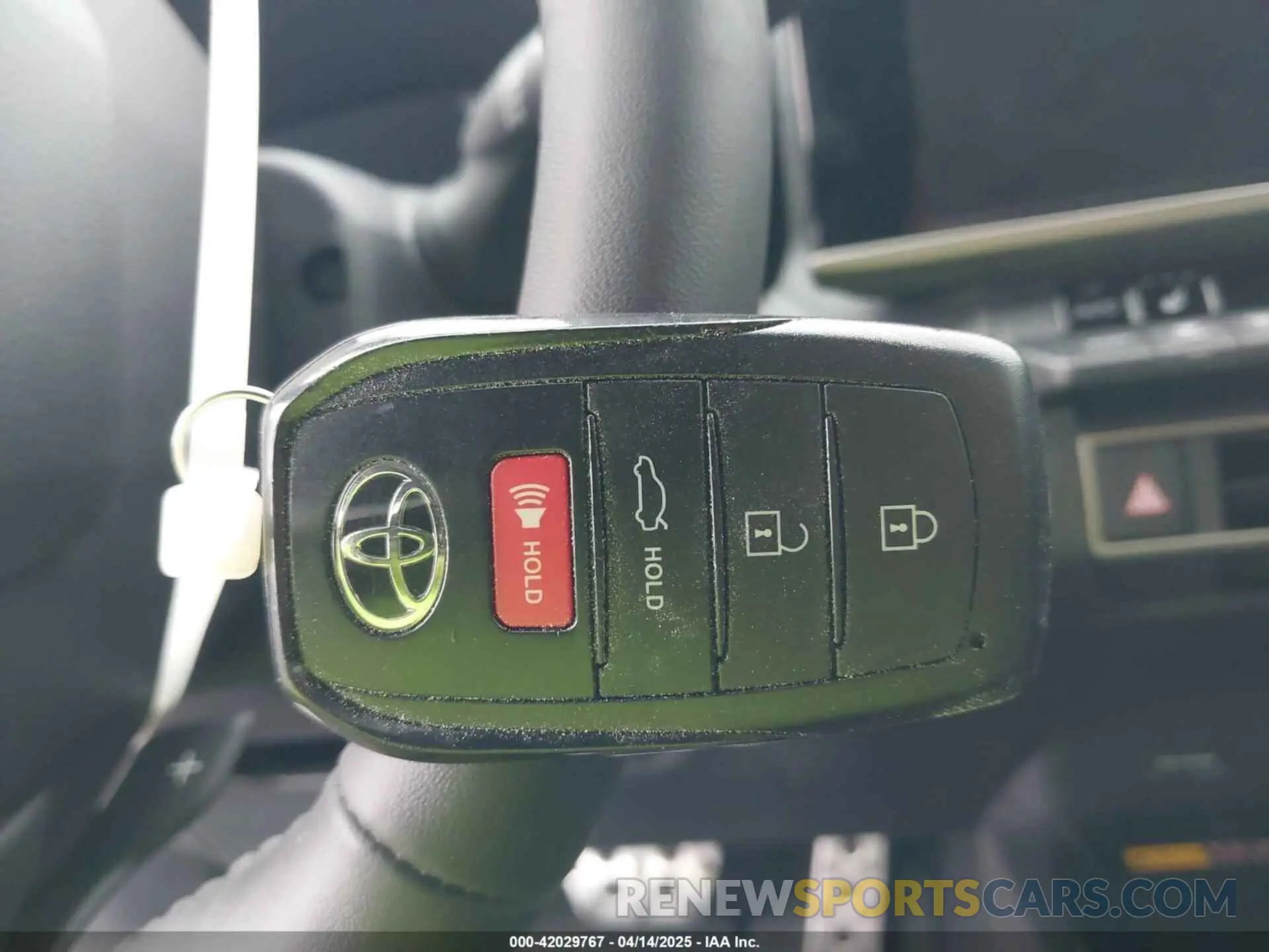 11 fotografías del automóvil dañado 4T1DAACK4SU104192 TOYOTA CAMRY 2025