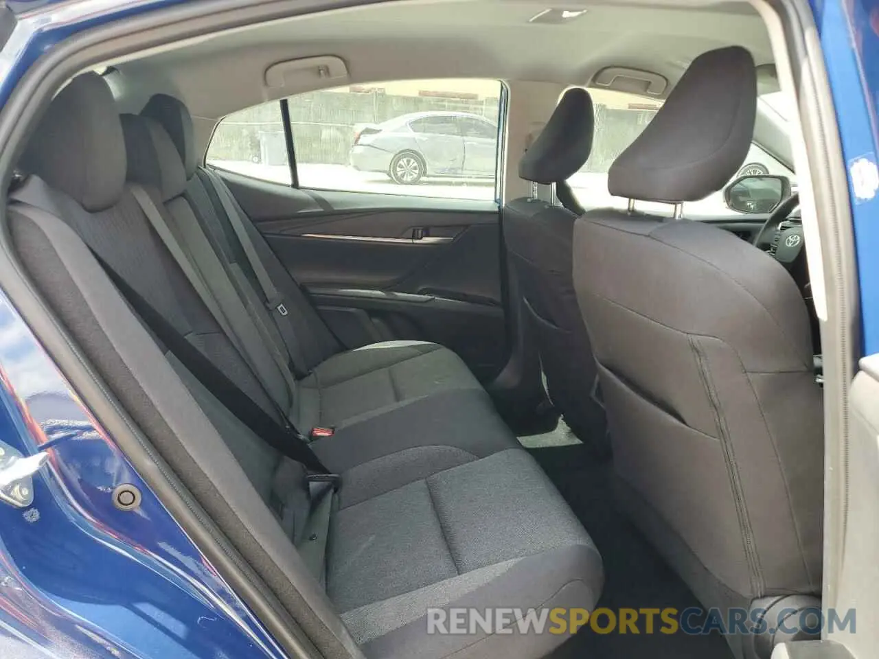 10 fotografías del automóvil dañado 4T1DAACK4SU109330 TOYOTA CAMRY 2025