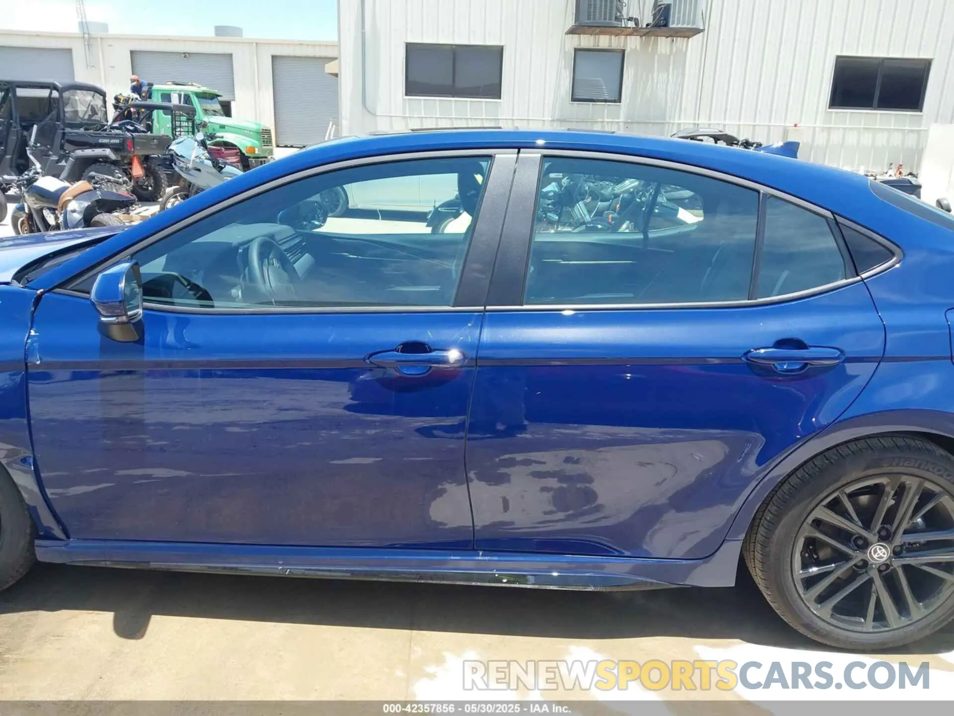 14 fotografías del automóvil dañado 4T1DAACK4SU145535 TOYOTA CAMRY 2025