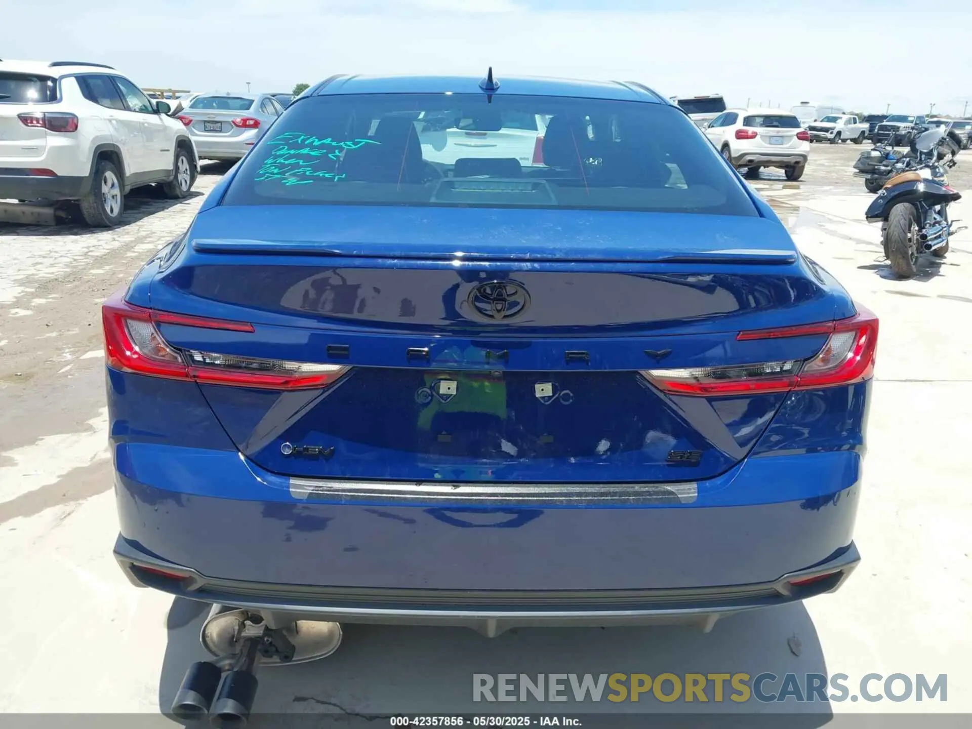 16 fotografías del automóvil dañado 4T1DAACK4SU145535 TOYOTA CAMRY 2025