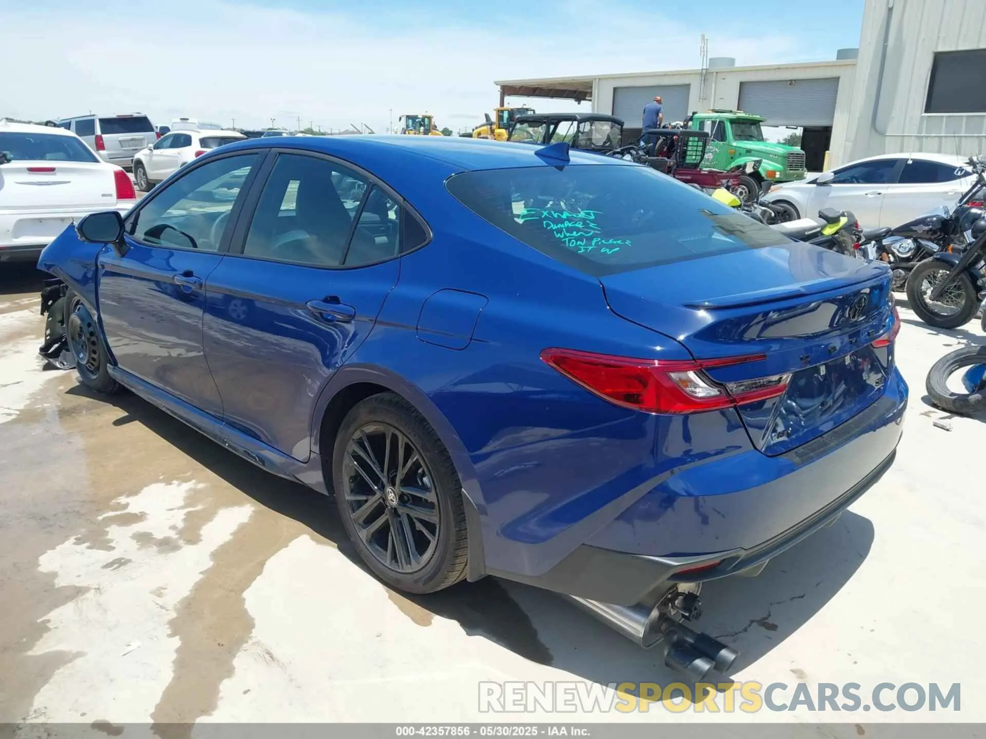 3 fotografías del automóvil dañado 4T1DAACK4SU145535 TOYOTA CAMRY 2025