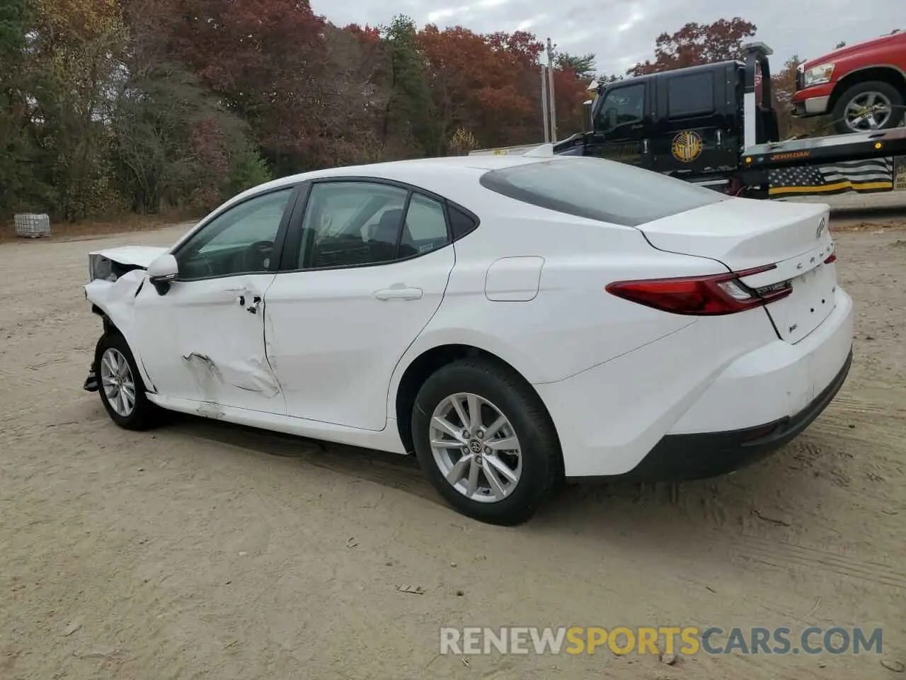 2 fotografías del automóvil dañado 4T1DAACK4SU501921 TOYOTA CAMRY 2025