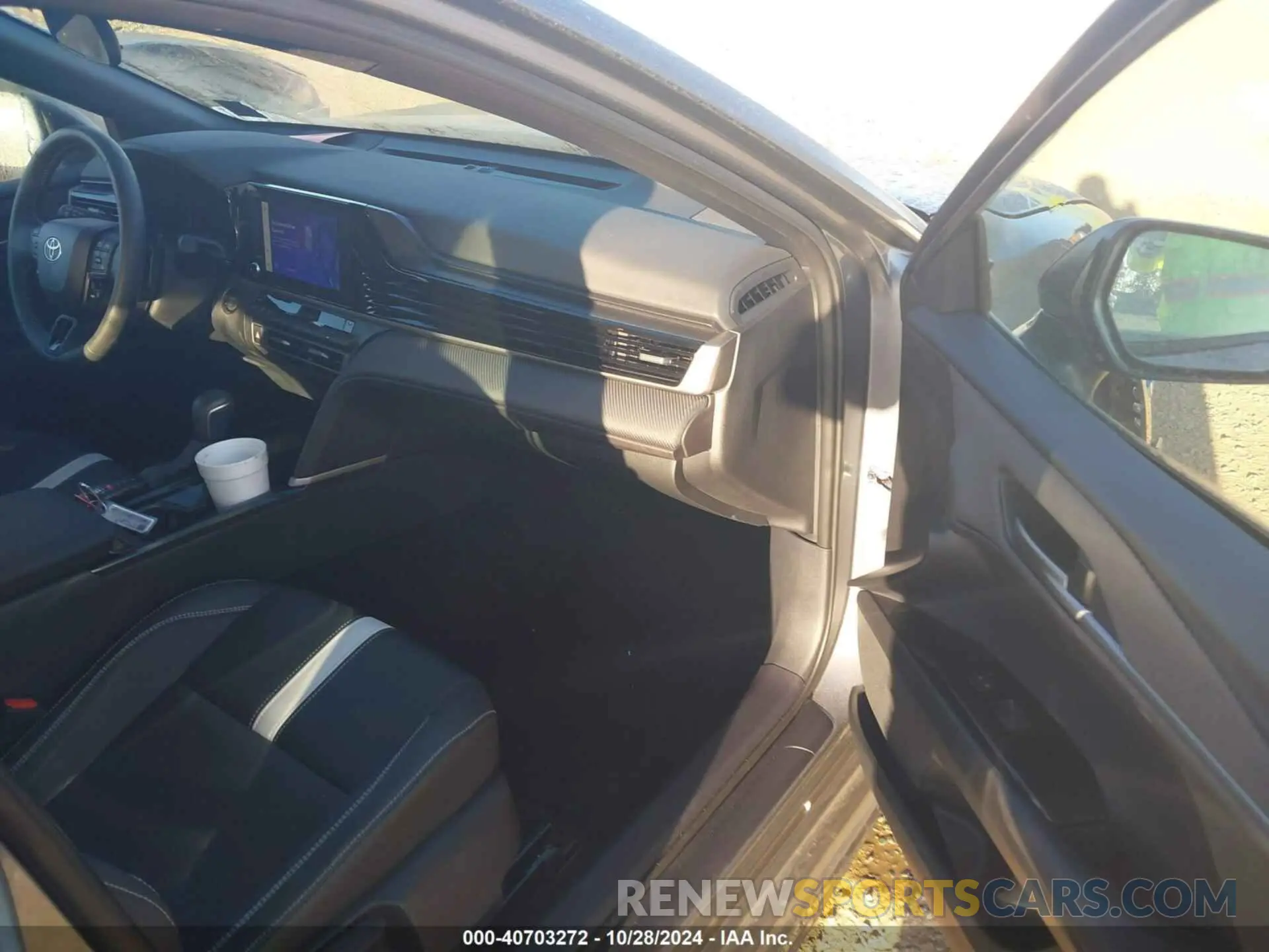5 fotografías del automóvil dañado 4T1DAACK4SU503037 TOYOTA CAMRY 2025