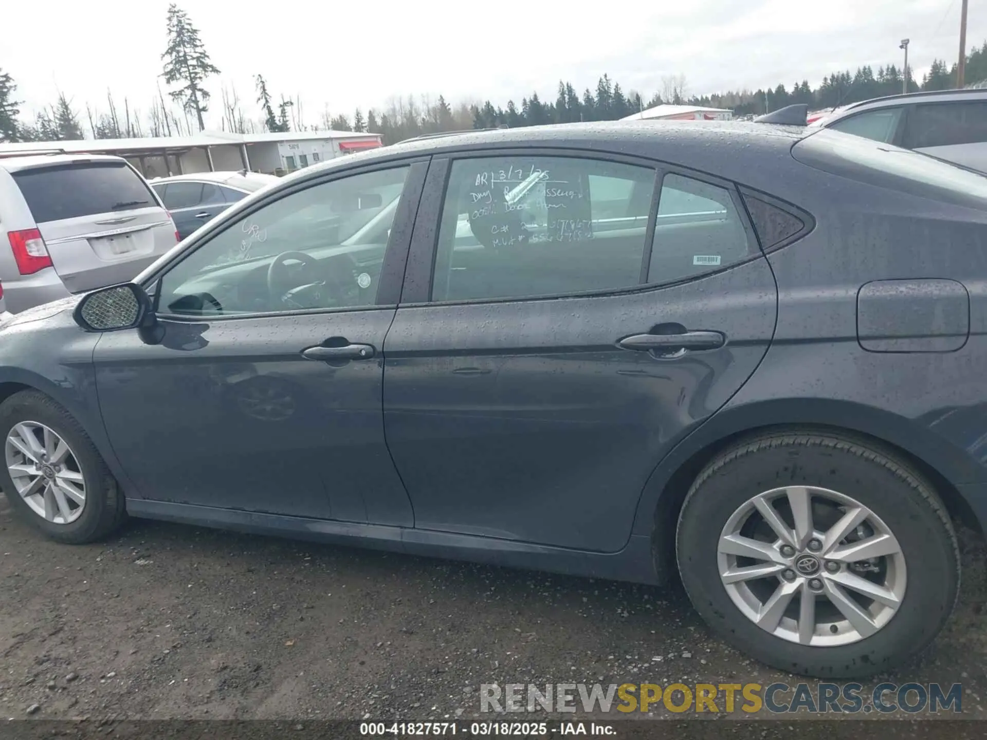 14 fotografías del automóvil dañado 4T1DAACK4SU503717 TOYOTA CAMRY 2025