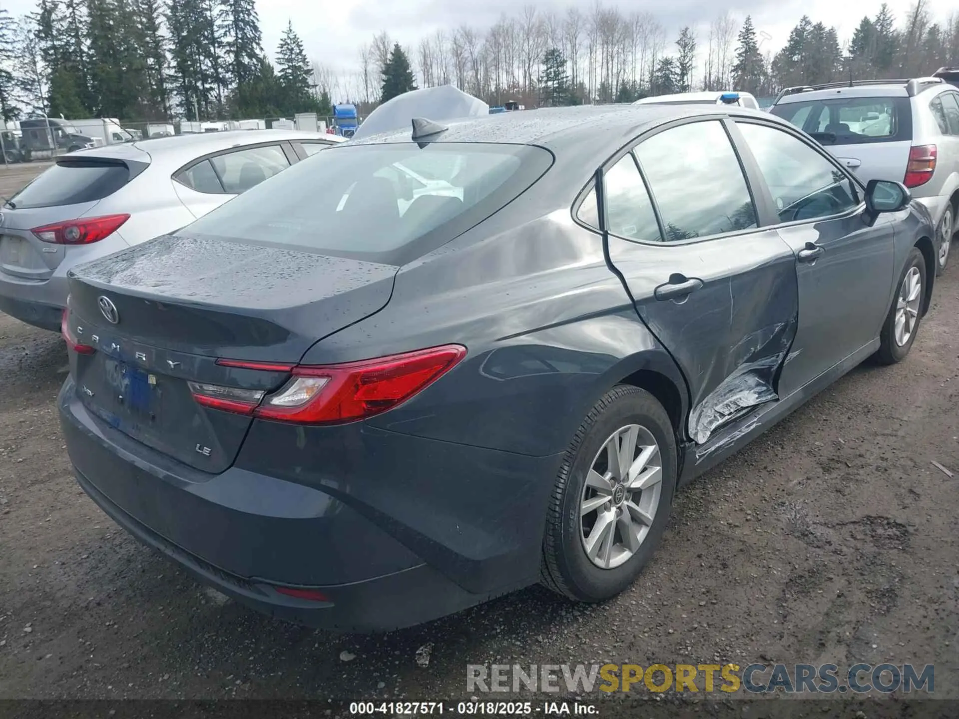 4 fotografías del automóvil dañado 4T1DAACK4SU503717 TOYOTA CAMRY 2025