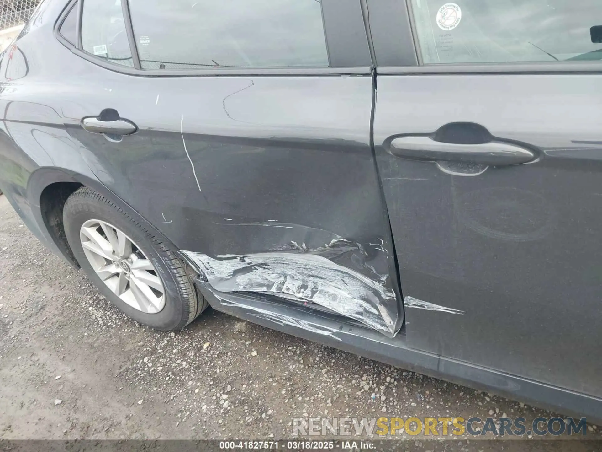 6 fotografías del automóvil dañado 4T1DAACK4SU503717 TOYOTA CAMRY 2025