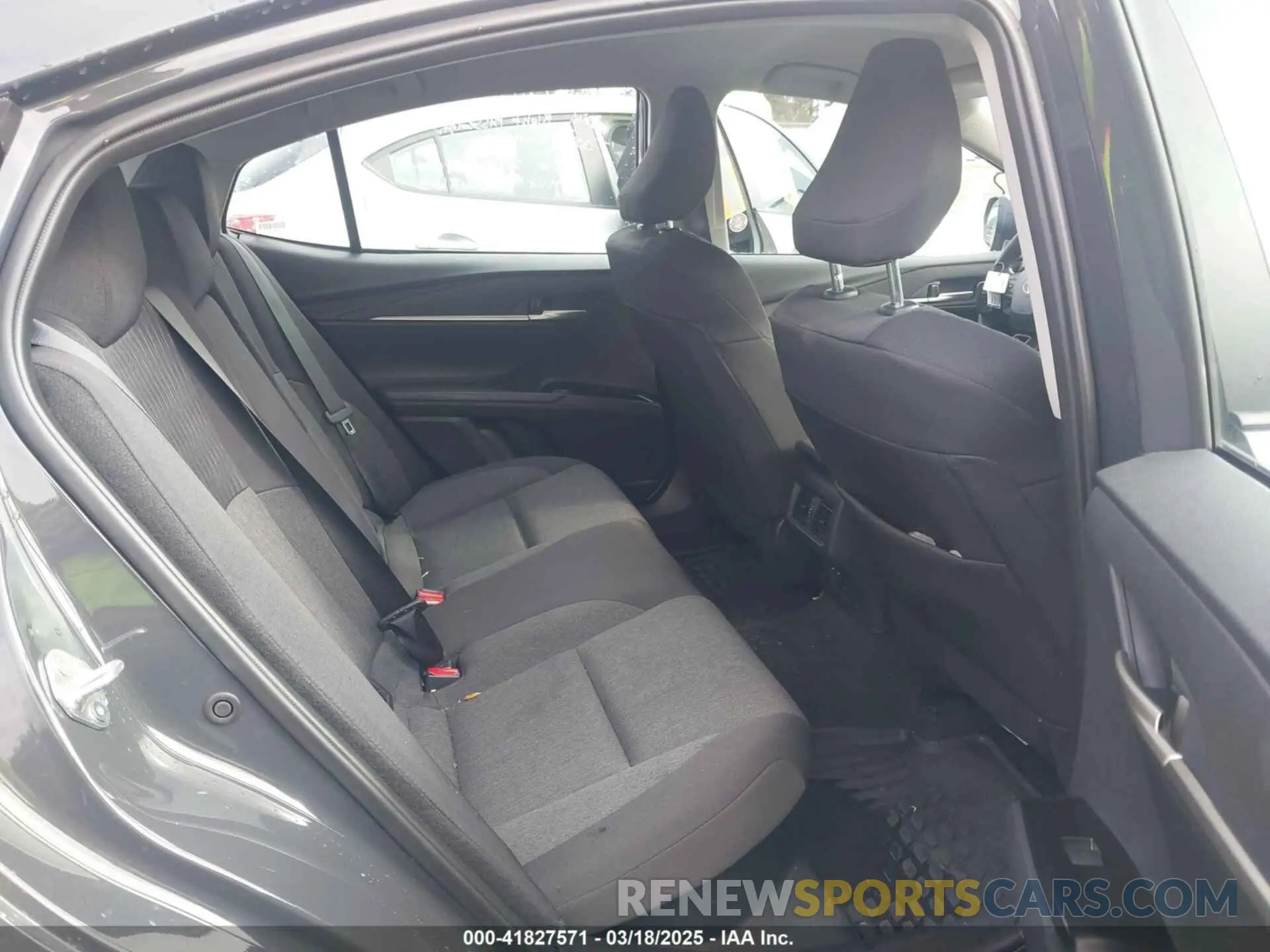 8 fotografías del automóvil dañado 4T1DAACK4SU503717 TOYOTA CAMRY 2025