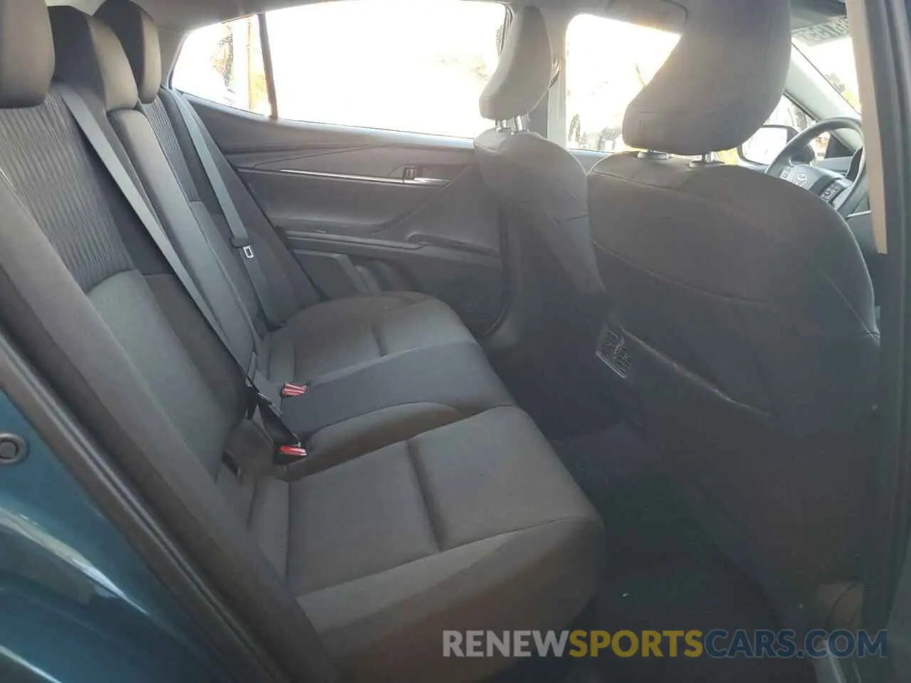 10 fotografías del automóvil dañado 4T1DAACK4SU504057 TOYOTA CAMRY 2025