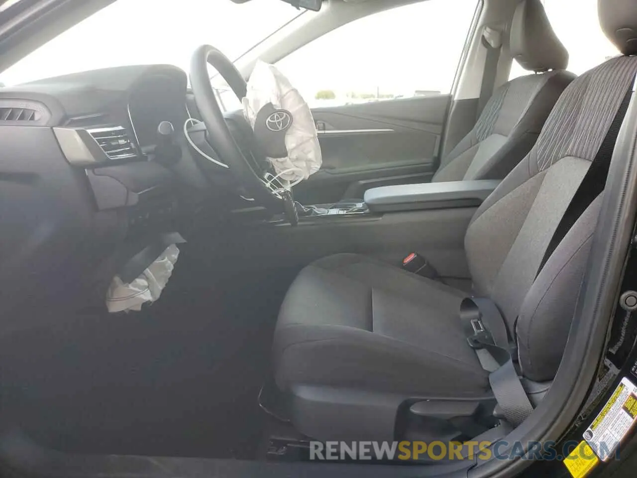 7 fotografías del automóvil dañado 4T1DAACK4SU504219 TOYOTA CAMRY 2025