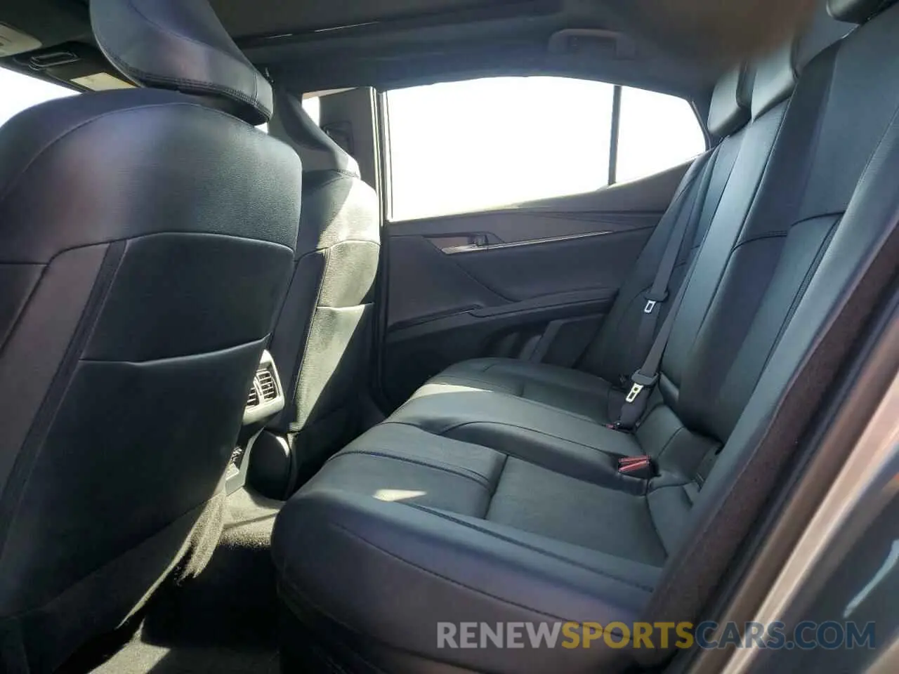 10 fotografías del automóvil dañado 4T1DAACK4SU506276 TOYOTA CAMRY 2025