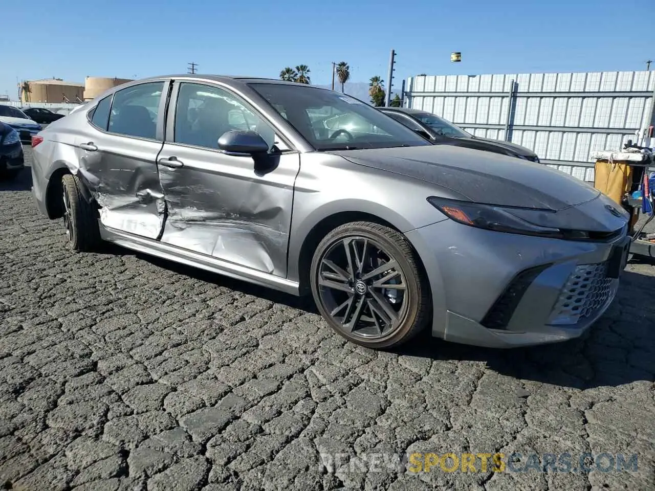 4 fotografías del automóvil dañado 4T1DAACK4SU506276 TOYOTA CAMRY 2025