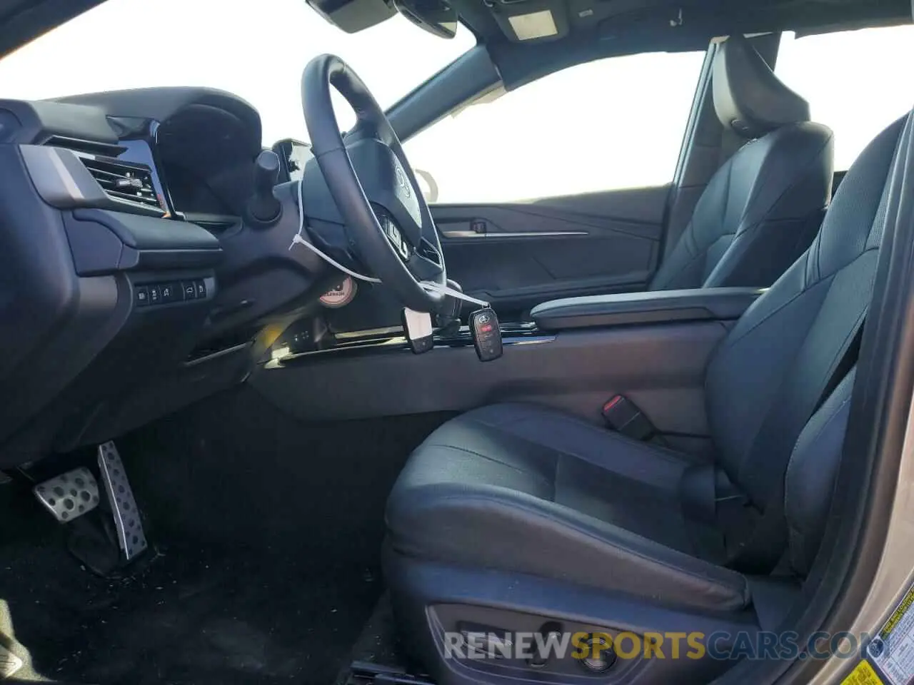 7 fotografías del automóvil dañado 4T1DAACK4SU506276 TOYOTA CAMRY 2025