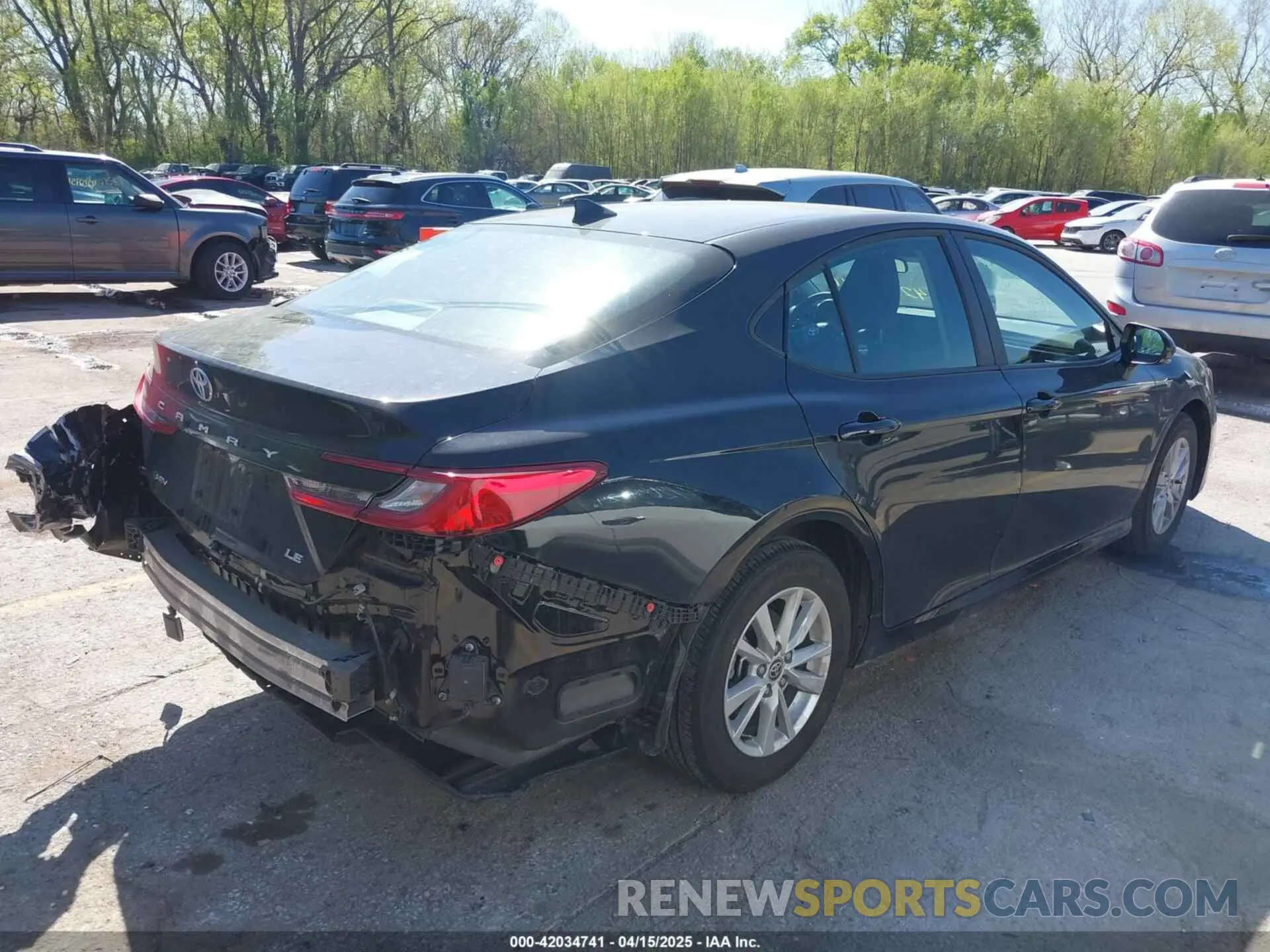 4 fotografías del automóvil dañado 4T1DAACK4SU513633 TOYOTA CAMRY 2025