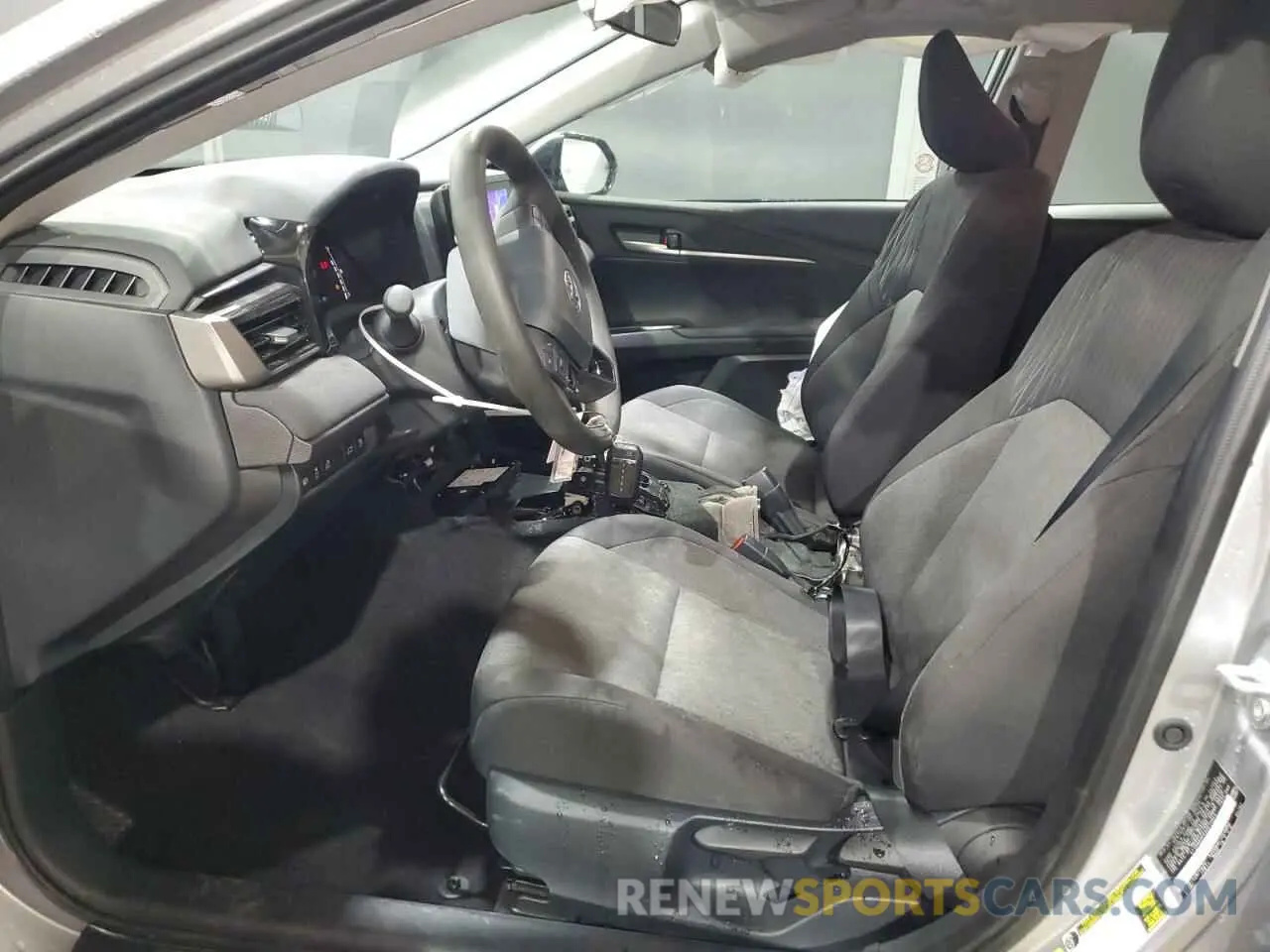 7 fotografías del automóvil dañado 4T1DAACK4SU513843 TOYOTA CAMRY 2025