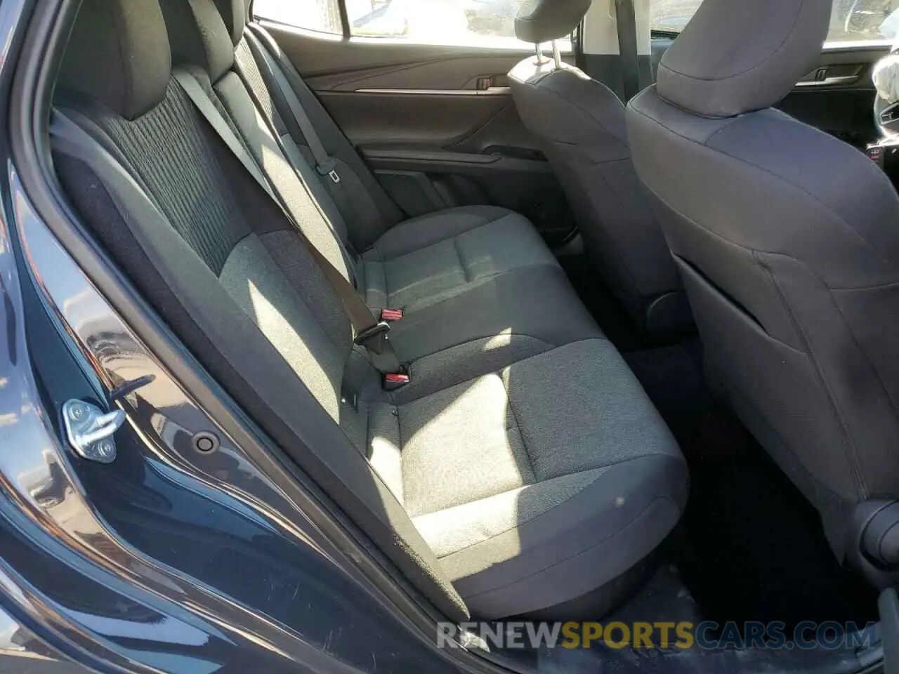 10 fotografías del automóvil dañado 4T1DAACK4SU516435 TOYOTA CAMRY 2025