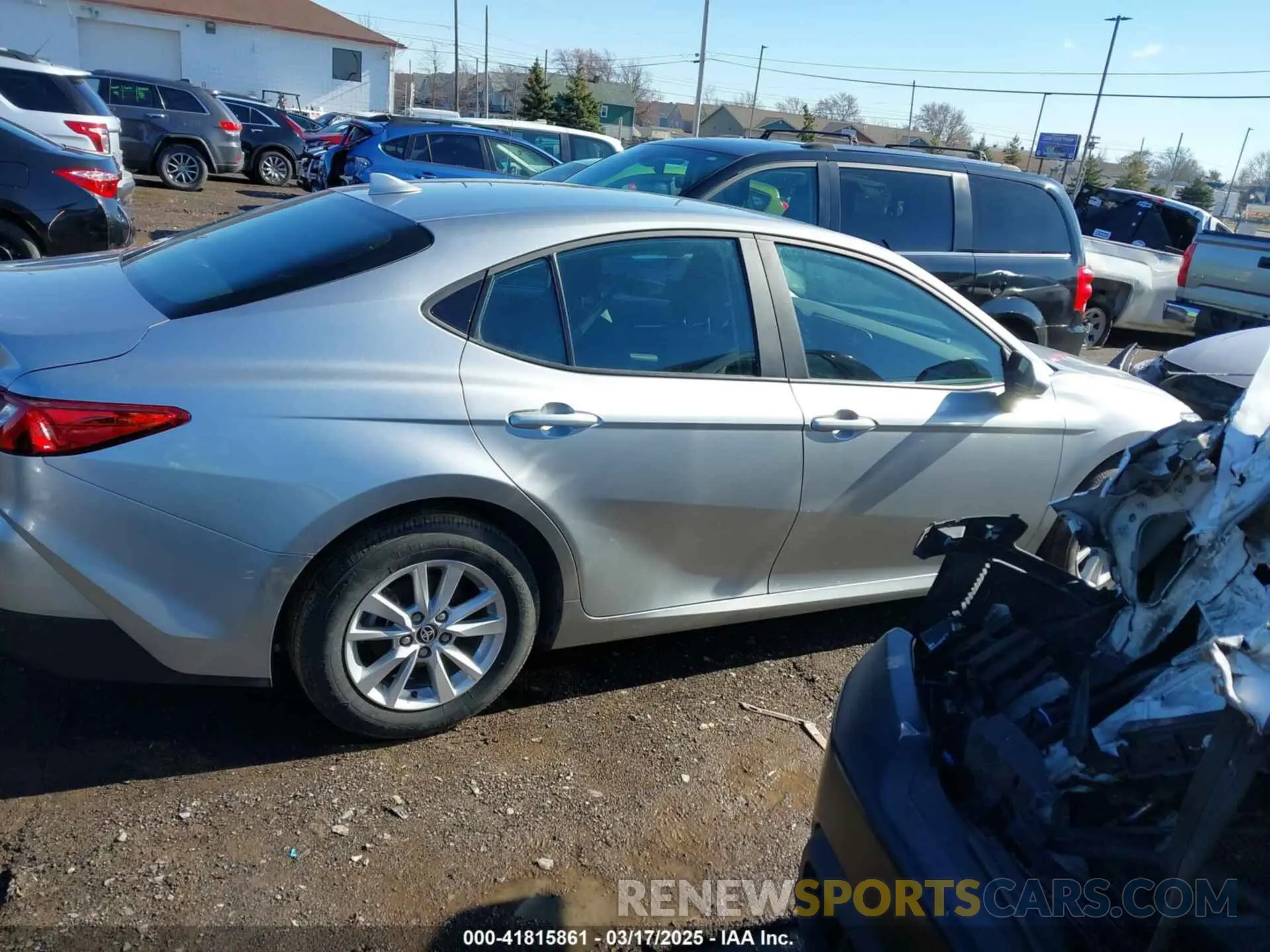 13 fotografías del automóvil dañado 4T1DAACK4SU517617 TOYOTA CAMRY 2025